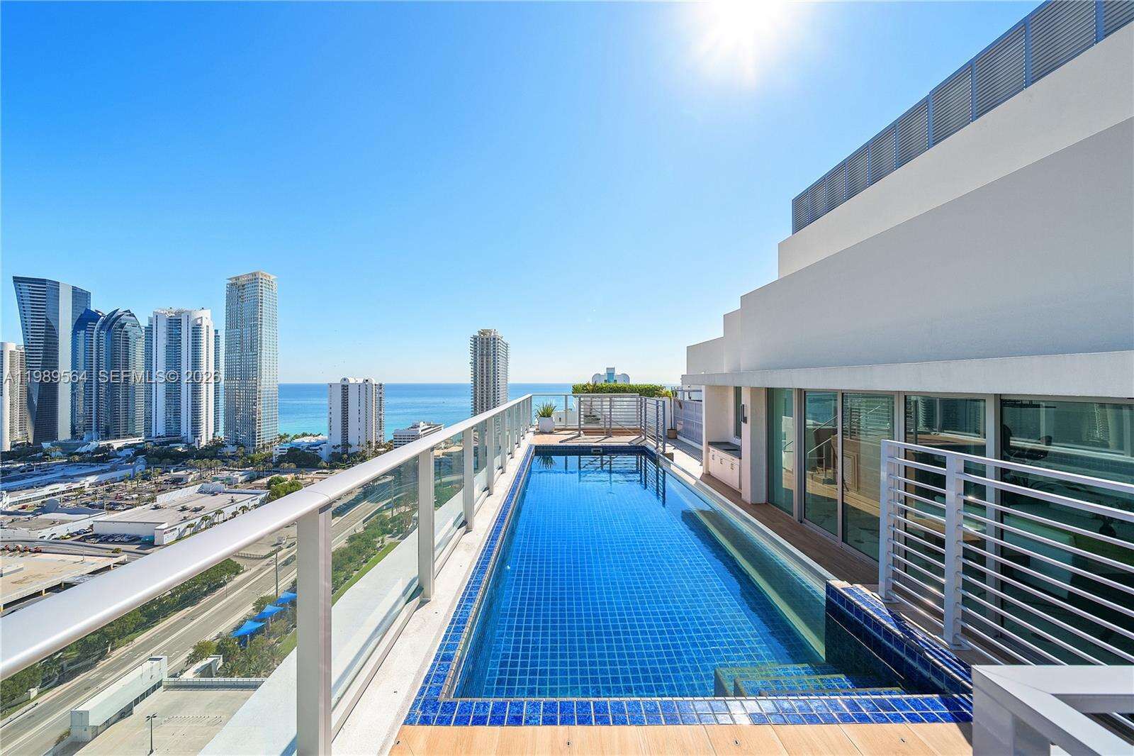 PARQUE TOWERS - 300 Sunny Isles Blvd, Sunny Isles Beach, FL 33160 | Picture 1