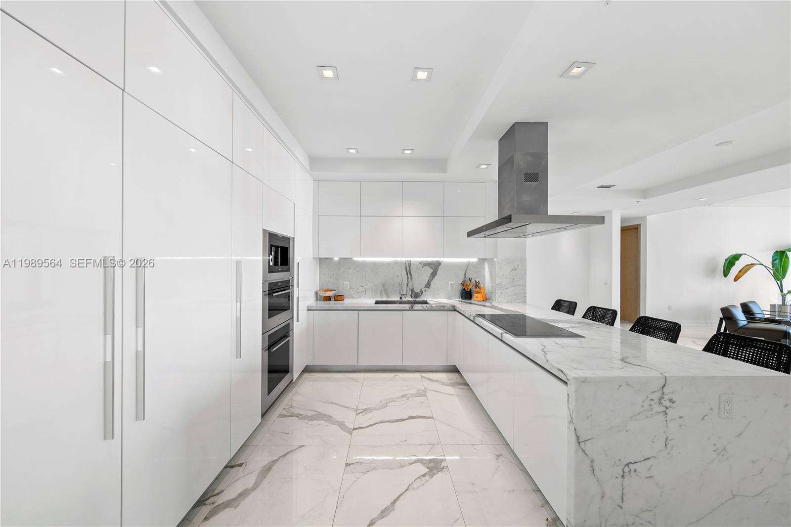 PARQUE TOWERS - 300 Sunny Isles Blvd, Sunny Isles Beach, FL 33160 | Picture 16