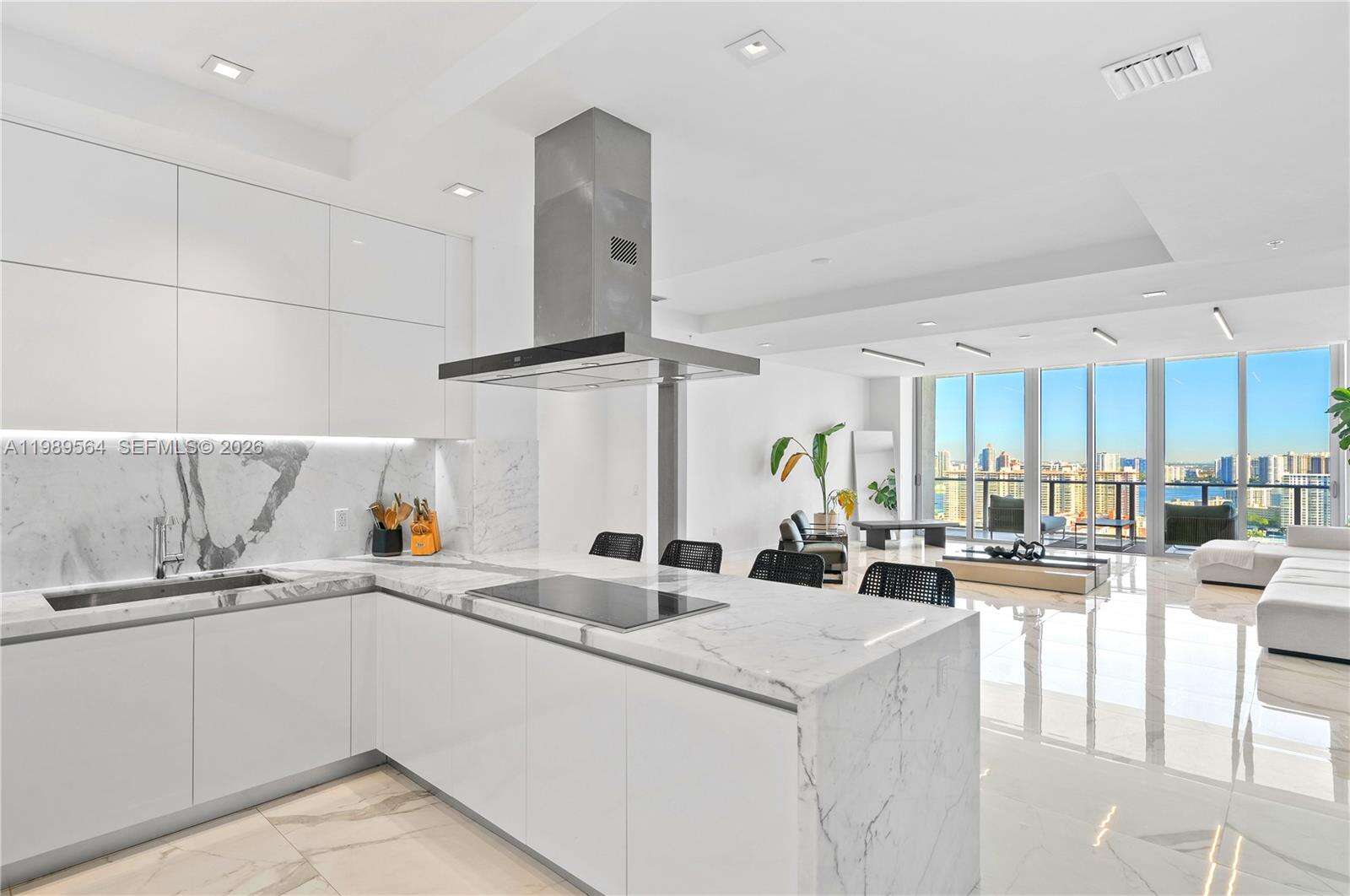 PARQUE TOWERS - 300 Sunny Isles Blvd, Sunny Isles Beach, FL 33160 | Picture 17