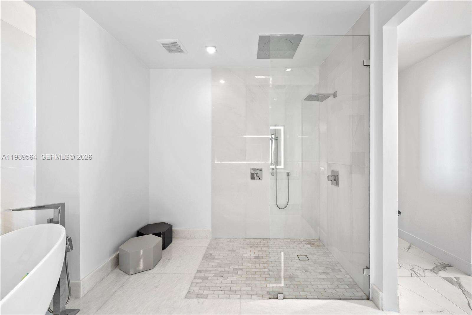 PARQUE TOWERS - 300 Sunny Isles Blvd, Sunny Isles Beach, FL 33160 | Picture 23