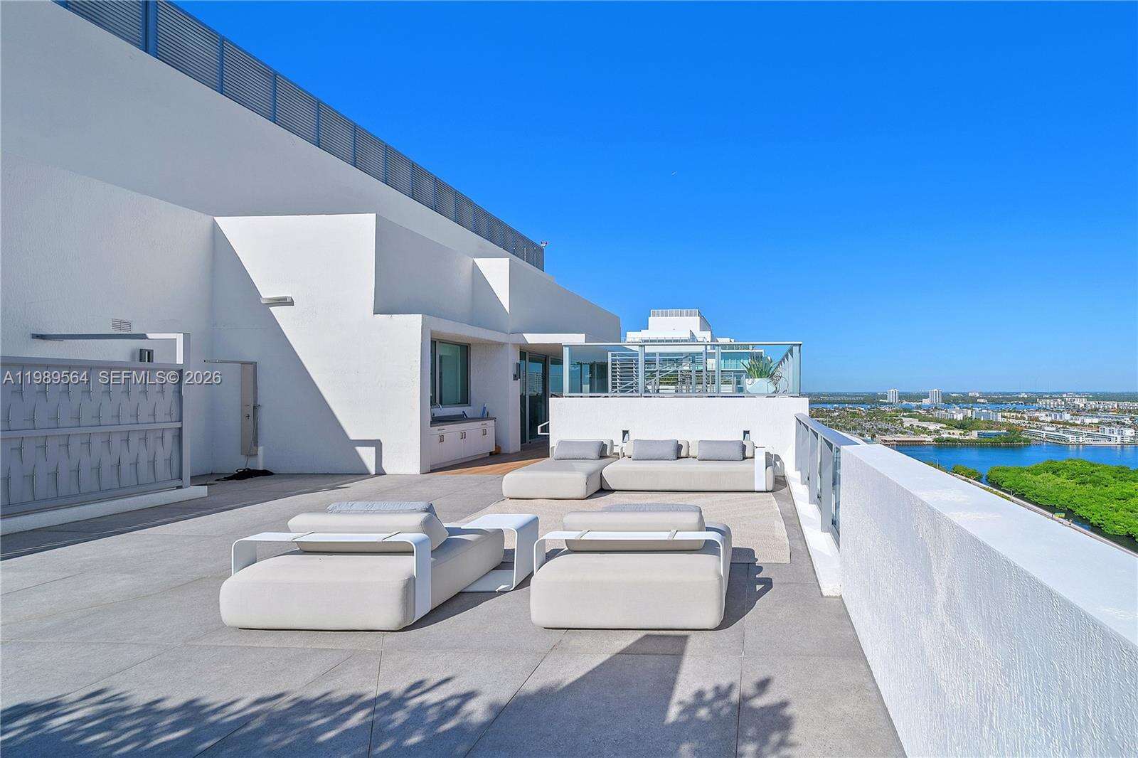 PARQUE TOWERS - 300 Sunny Isles Blvd, Sunny Isles Beach, FL 33160 | Picture 35