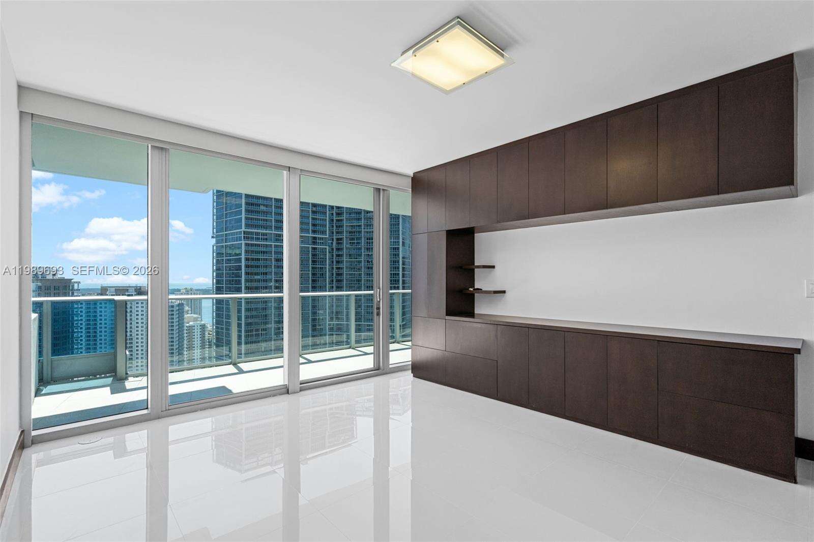 EPIC WEST - 200 Biscayne Blvd Way, Miami, FL 33131 | Picture 16