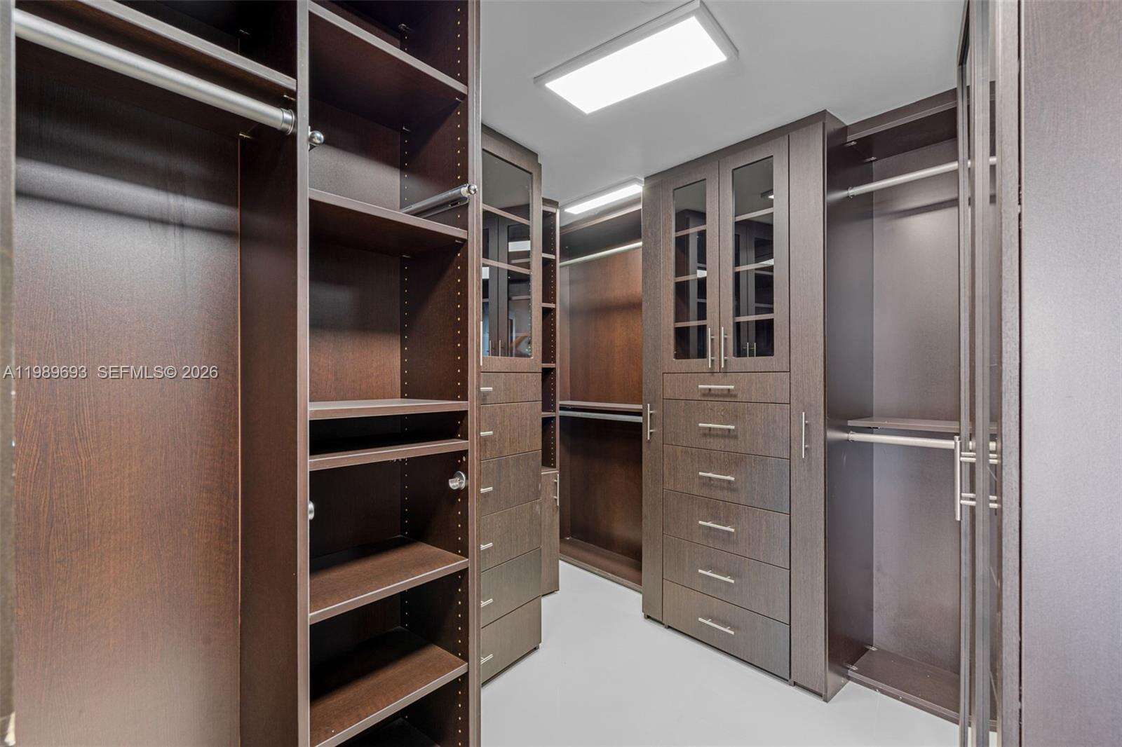 EPIC WEST - 200 Biscayne Blvd Way, Miami, FL 33131 | Picture 18