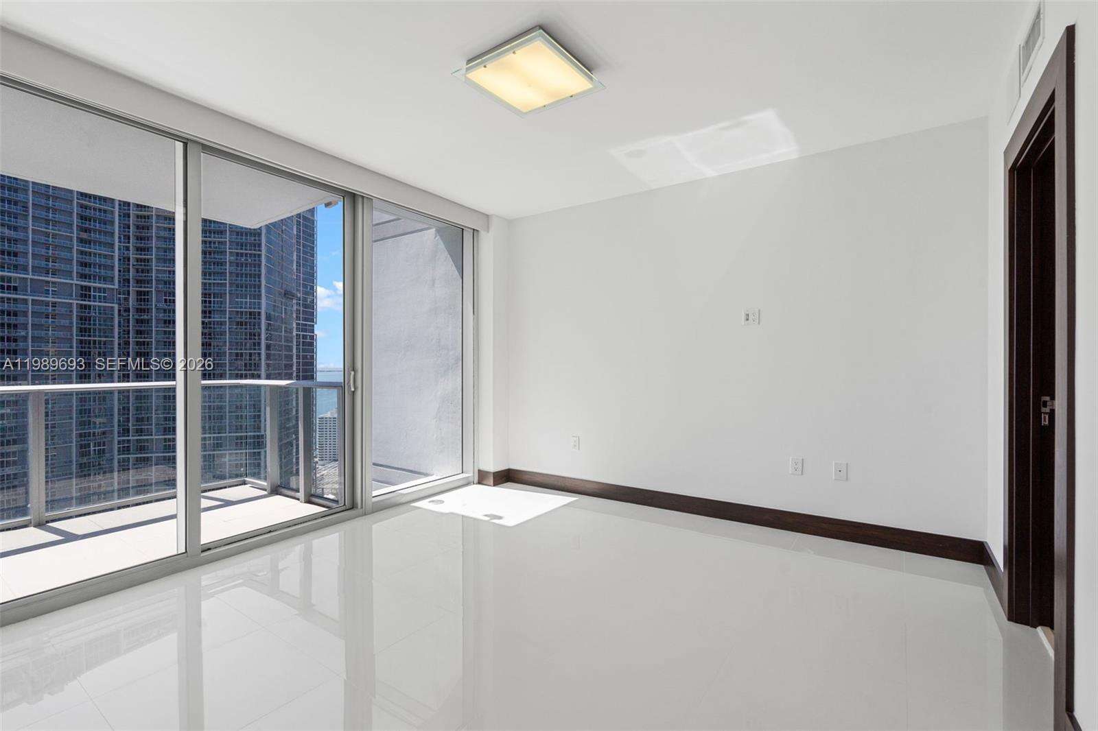 EPIC WEST - 200 Biscayne Blvd Way, Miami, FL 33131 | Picture 23