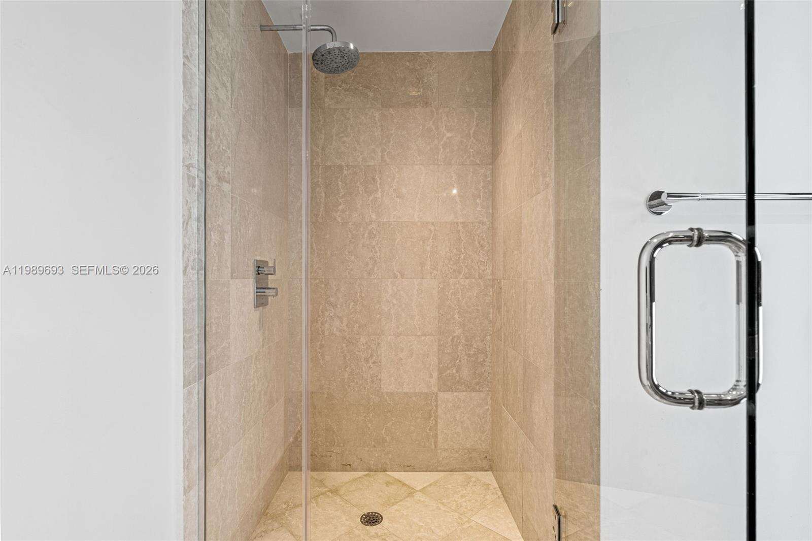 EPIC WEST - 200 Biscayne Blvd Way, Miami, FL 33131 | Picture 25