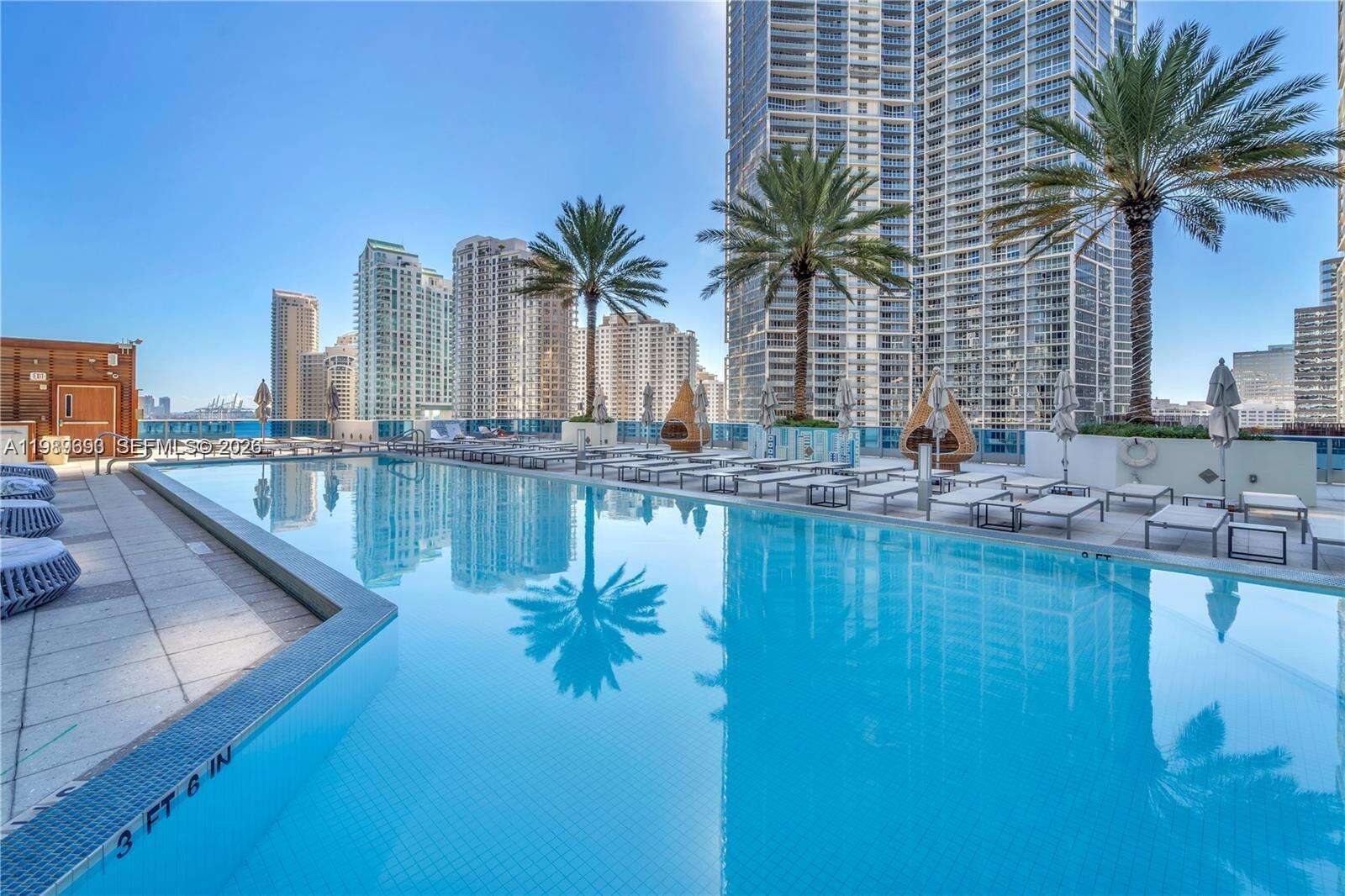EPIC WEST - 200 Biscayne Blvd Way, Miami, FL 33131 | Picture 33