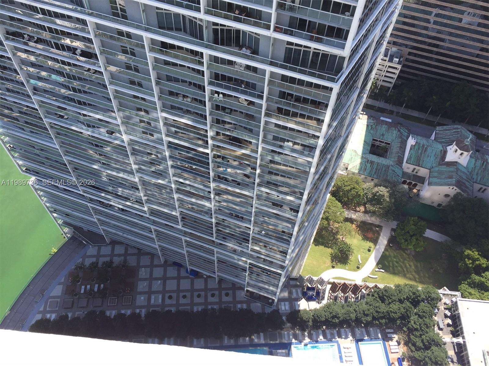 Icon Brickell 1 at 475 Brickell Ave, Miami, FL 33131 - For Sale photo 17