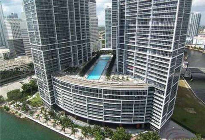 Icon Brickell 1 at 475 Brickell Ave, Miami, FL 33131 - For Sale photo 3