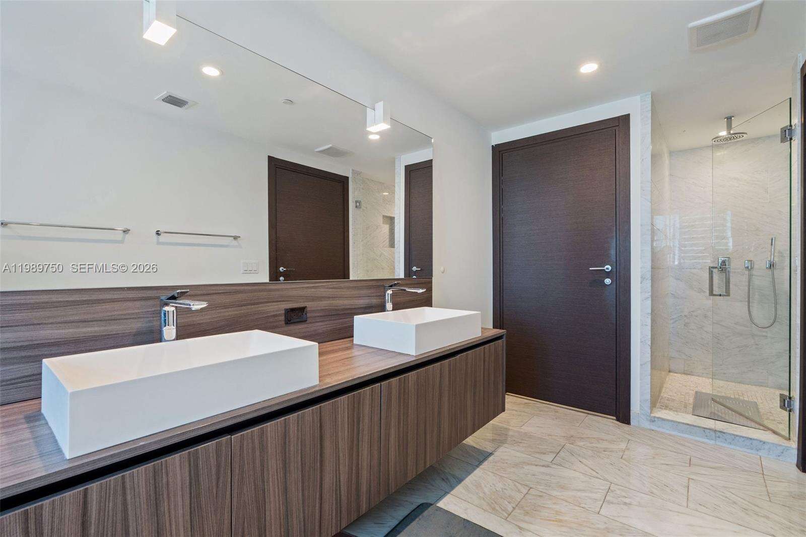Brickell Flatiron at 1000 Brickell Plz, Miami, FL 33131 - For Sale photo 19
