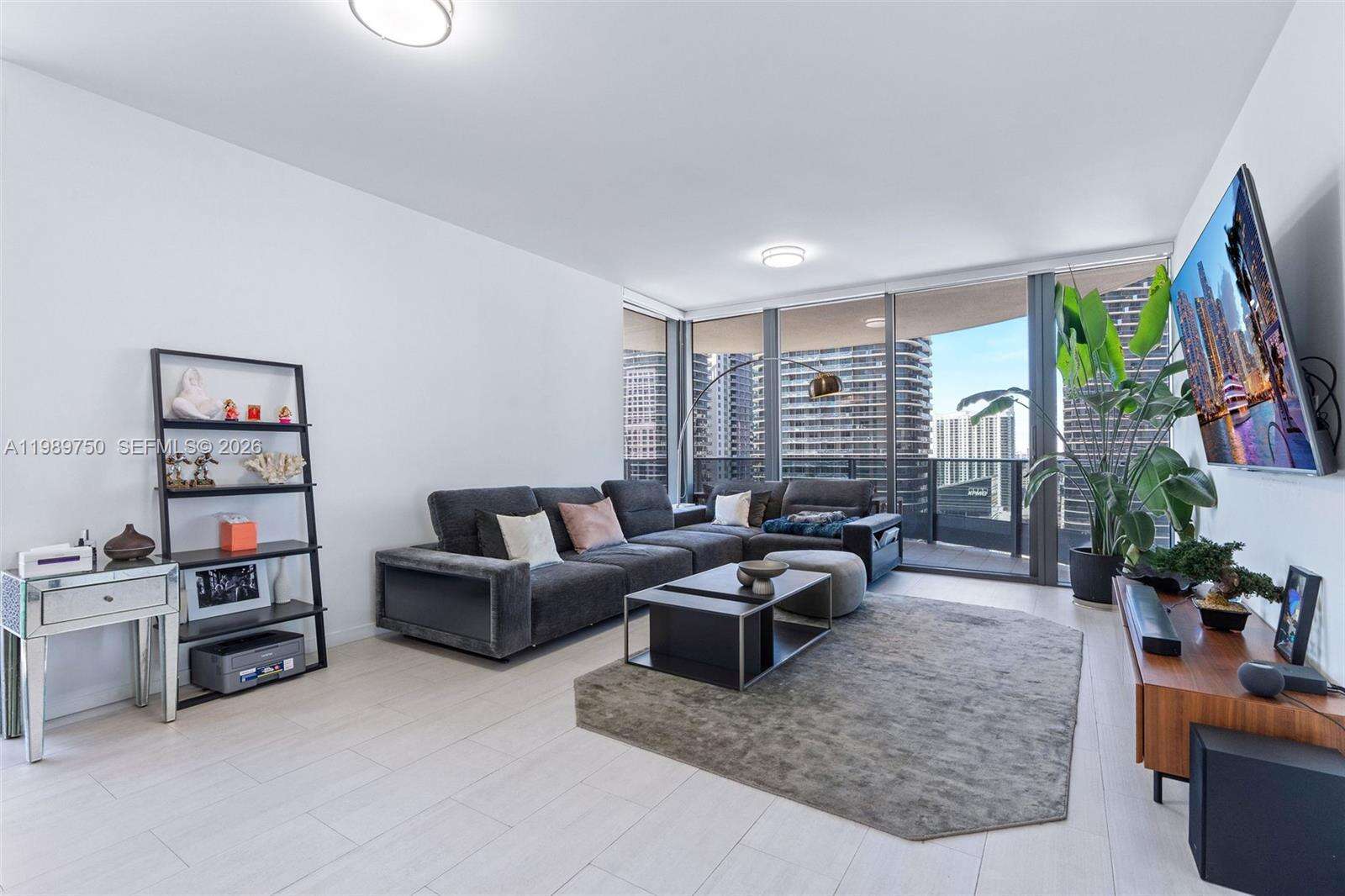 Brickell Flatiron at 1000 Brickell Plz, Miami, FL 33131 - For Sale photo 3
