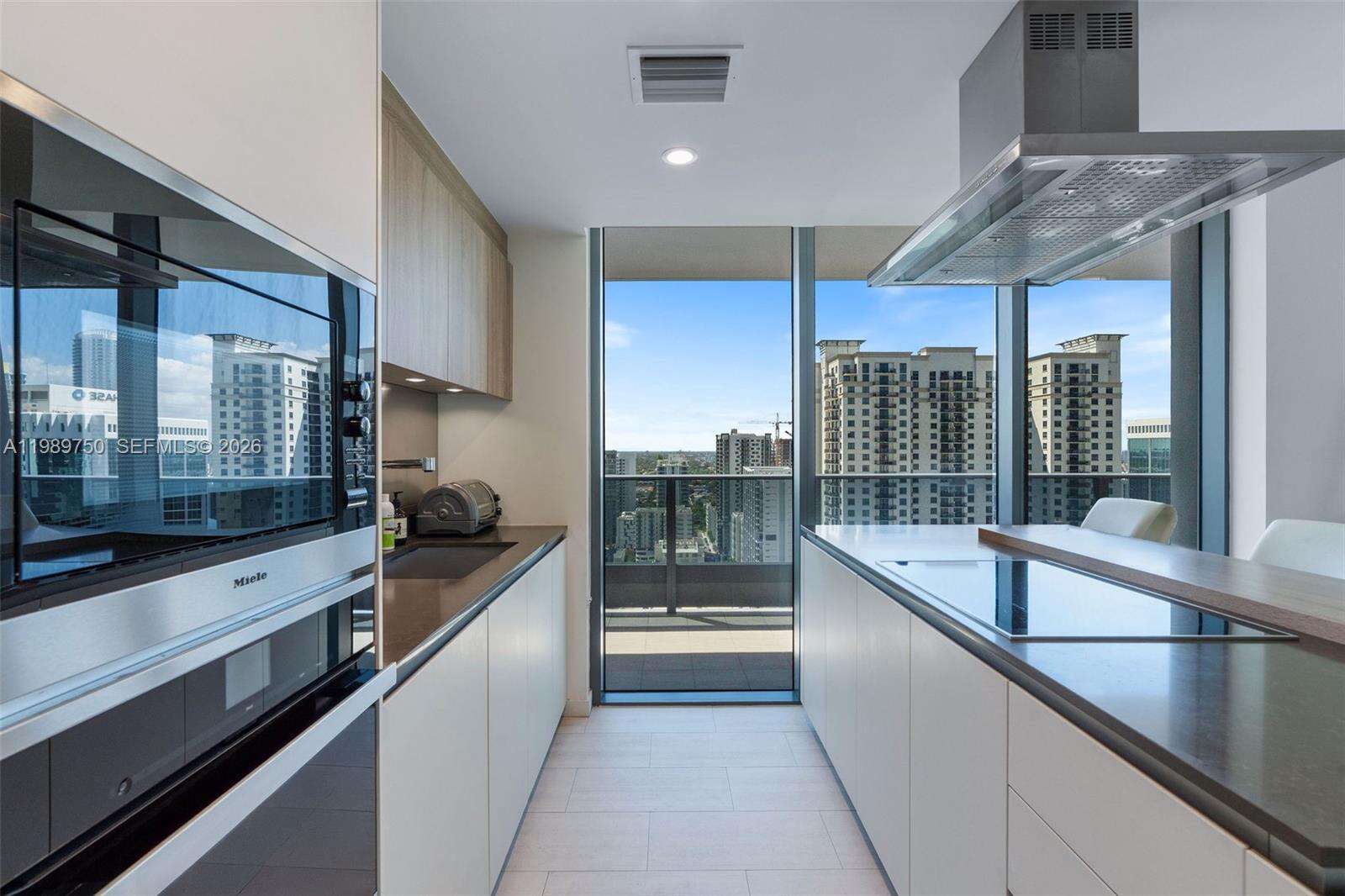Brickell Flatiron at 1000 Brickell Plz, Miami, FL 33131 - For Sale photo 10