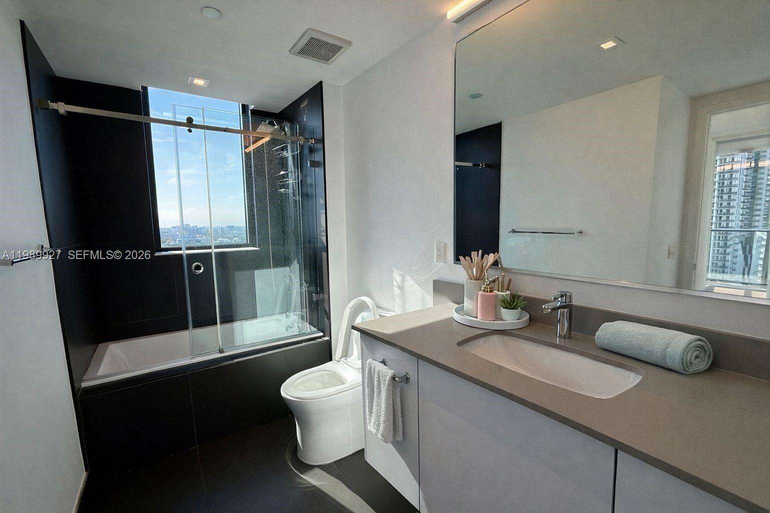Canvas at 1600 1 Ave, Miami, FL 33132 - For Sale photo 10
