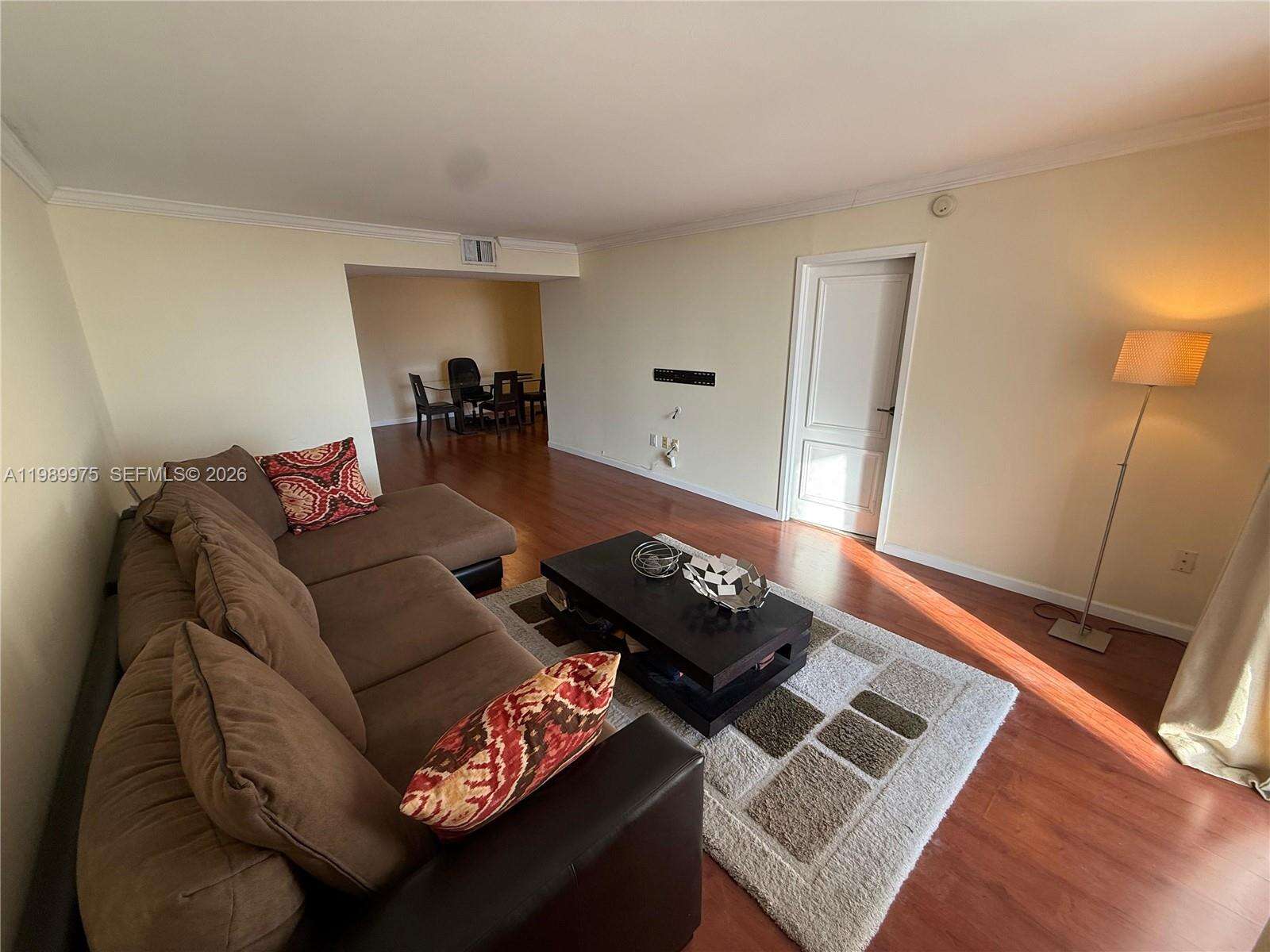 Brickell Bay Club at 2333 Brickell Ave, Miami, FL 33129 - For Sale photo 13