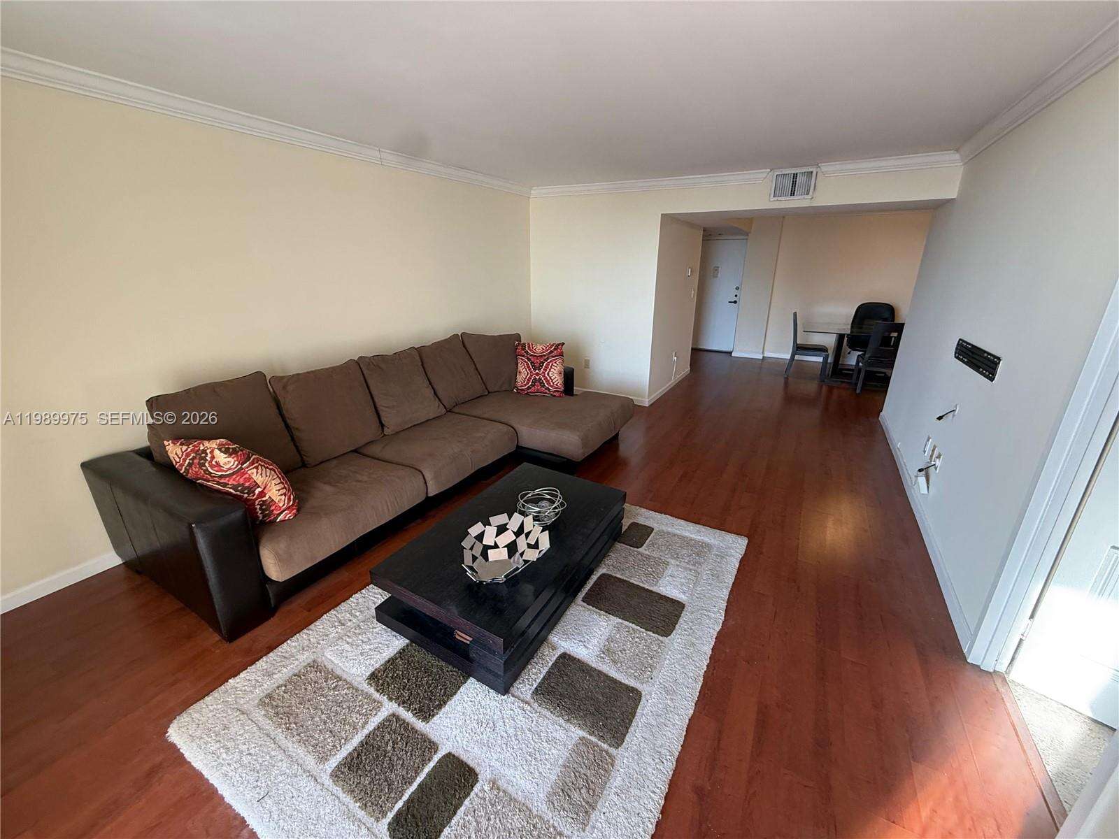 Brickell Bay Club at 2333 Brickell Ave, Miami, FL 33129 - For Sale photo 14