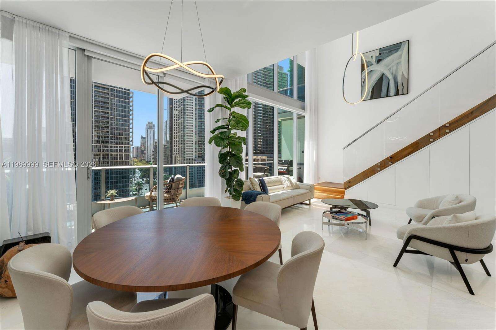 EPIC WEST - 200 Biscayne Blvd Way, Miami, FL 33131 | Picture 2