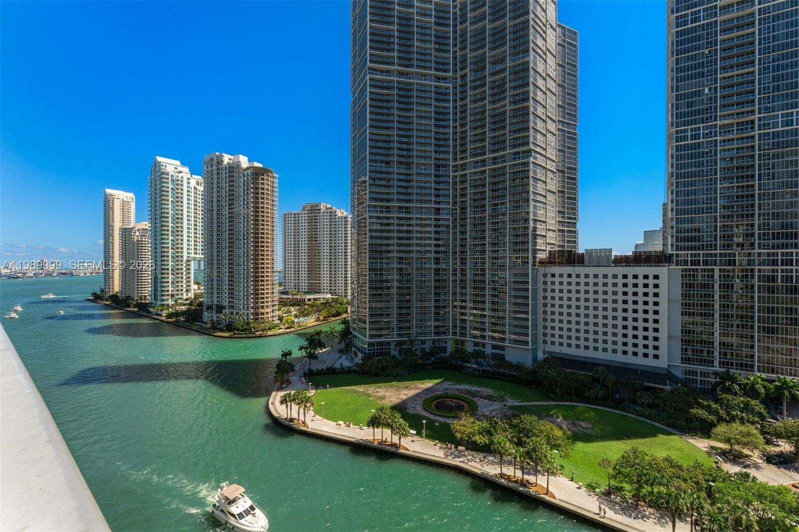 EPIC WEST - 200 Biscayne Blvd Way, Miami, FL 33131 | Picture 31