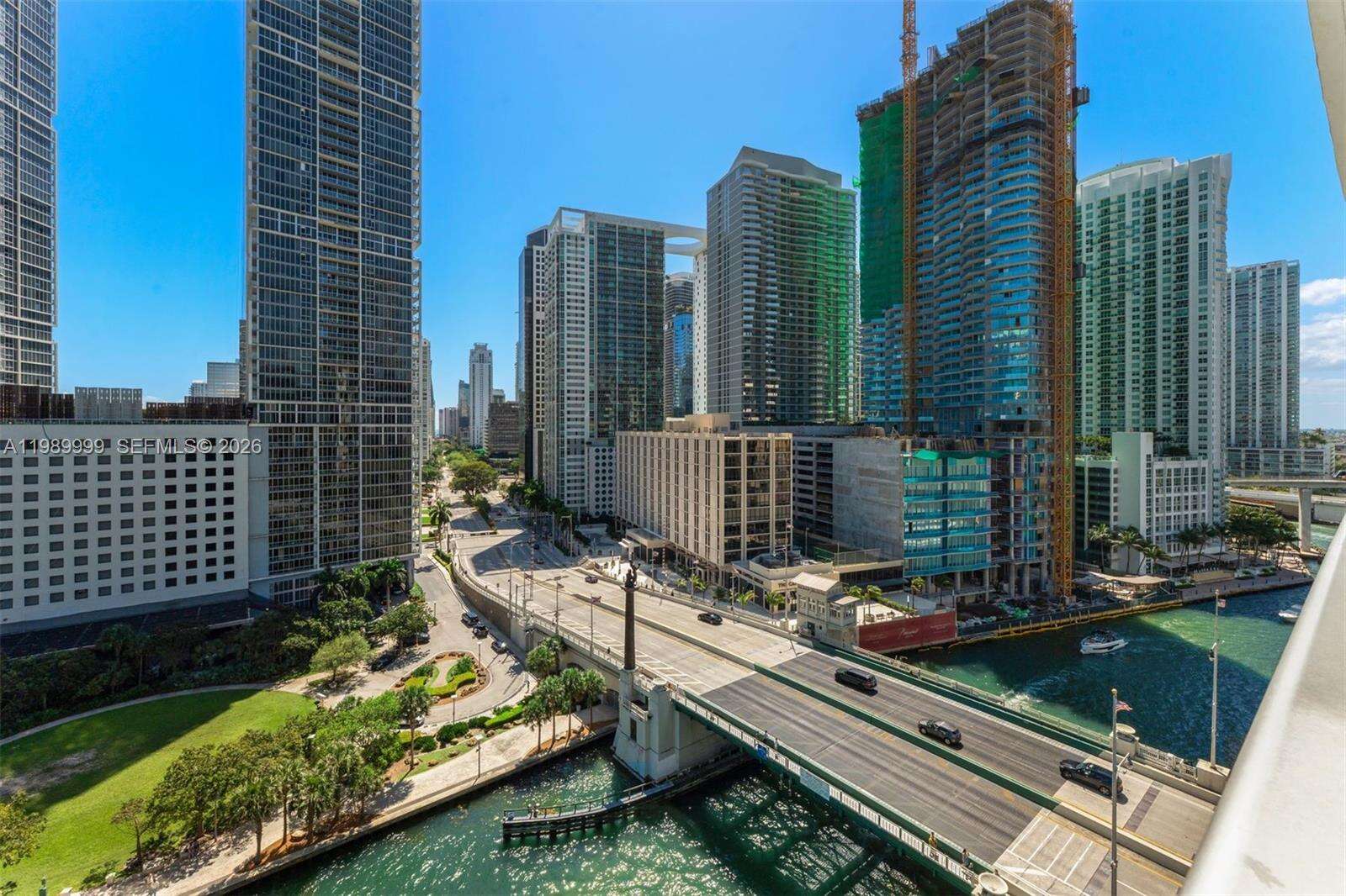 EPIC WEST - 200 Biscayne Blvd Way, Miami, FL 33131 | Picture 32