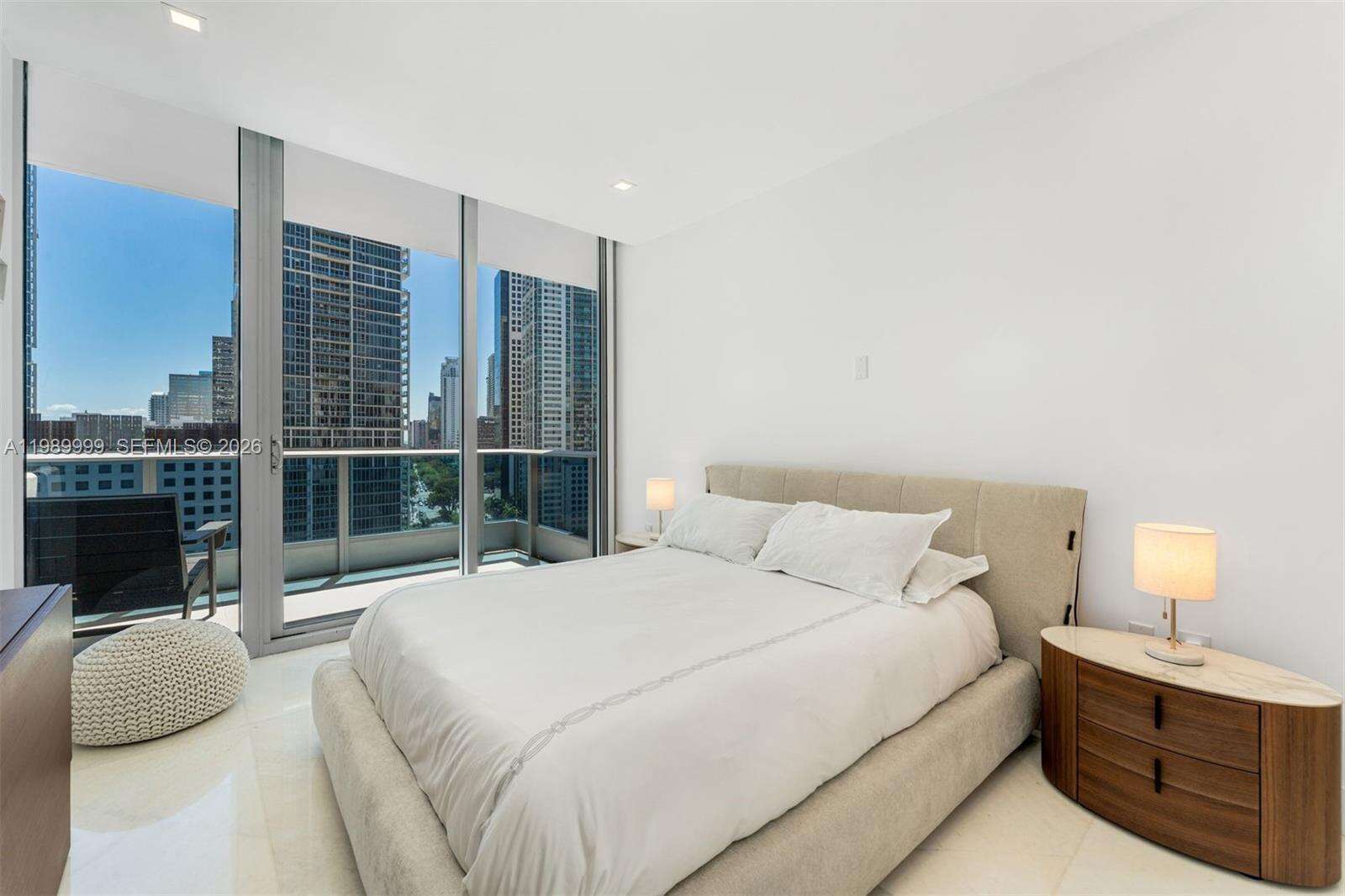 EPIC WEST - 200 Biscayne Blvd Way, Miami, FL 33131 | Picture 9