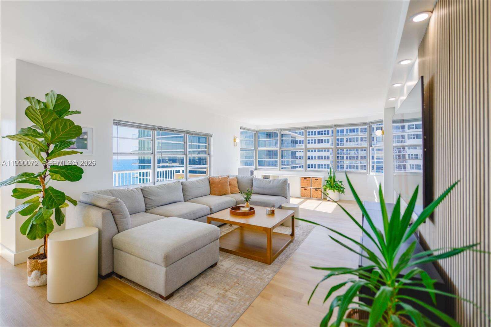The Hemispheres at 1980 Ocean Dr, Hallandale Beach, FL 33009 - For Sale photo 4