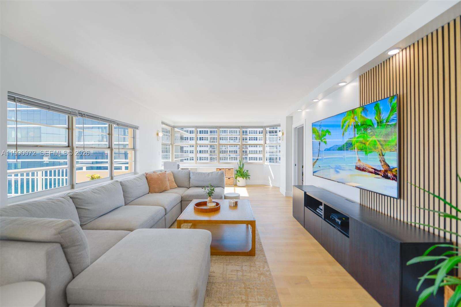 The Hemispheres at 1980 Ocean Dr, Hallandale Beach, FL 33009 - For Sale photo 5