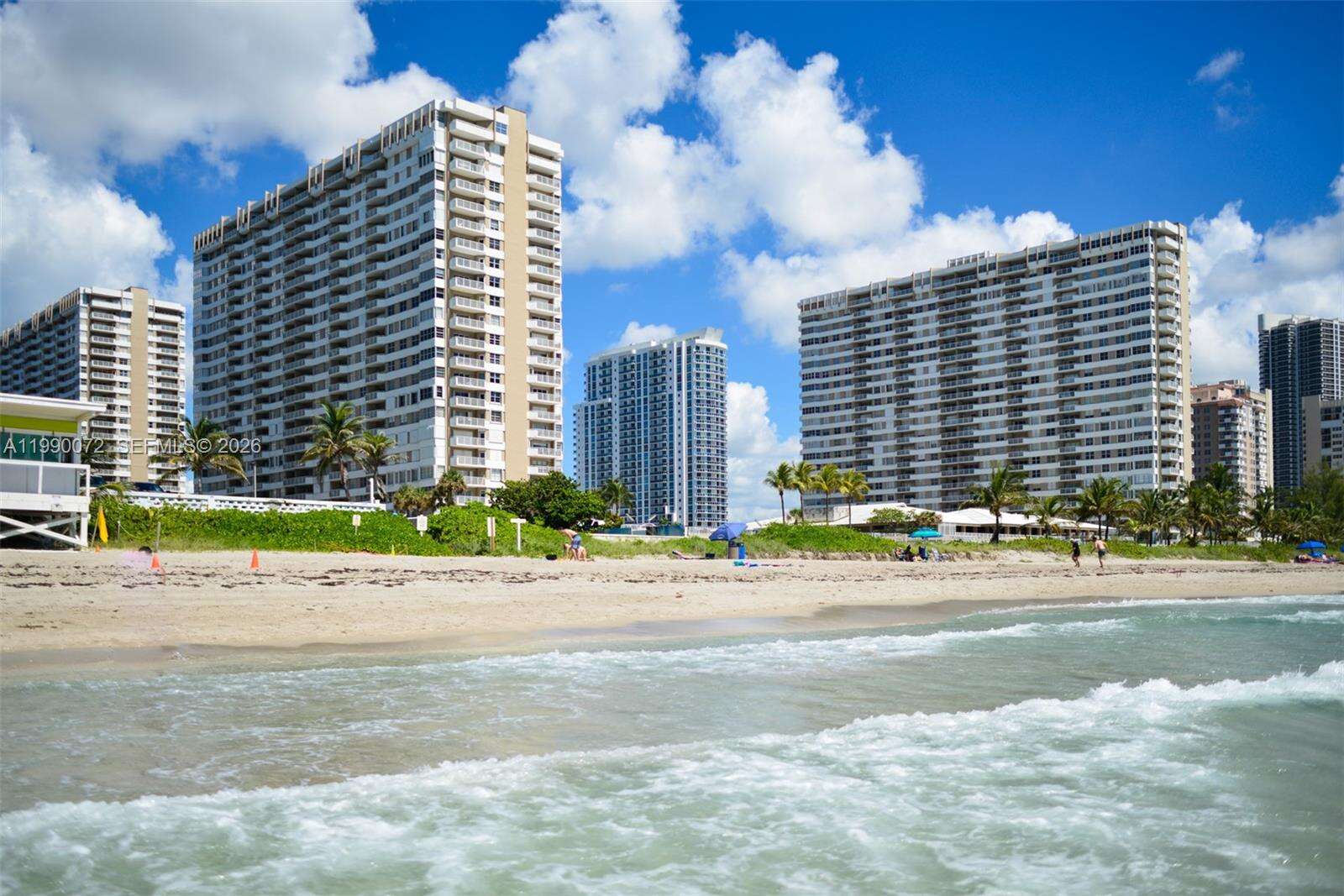 The Hemispheres at 1980 Ocean Dr, Hallandale Beach, FL 33009 - For Sale photo 48