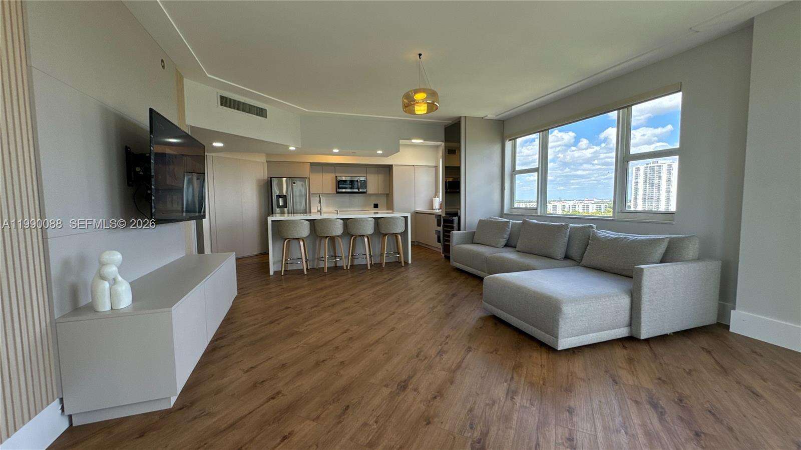 Turnberry Village North at 20000 Country Club Dr, Aventura, FL 33180 - For Sale photo 1