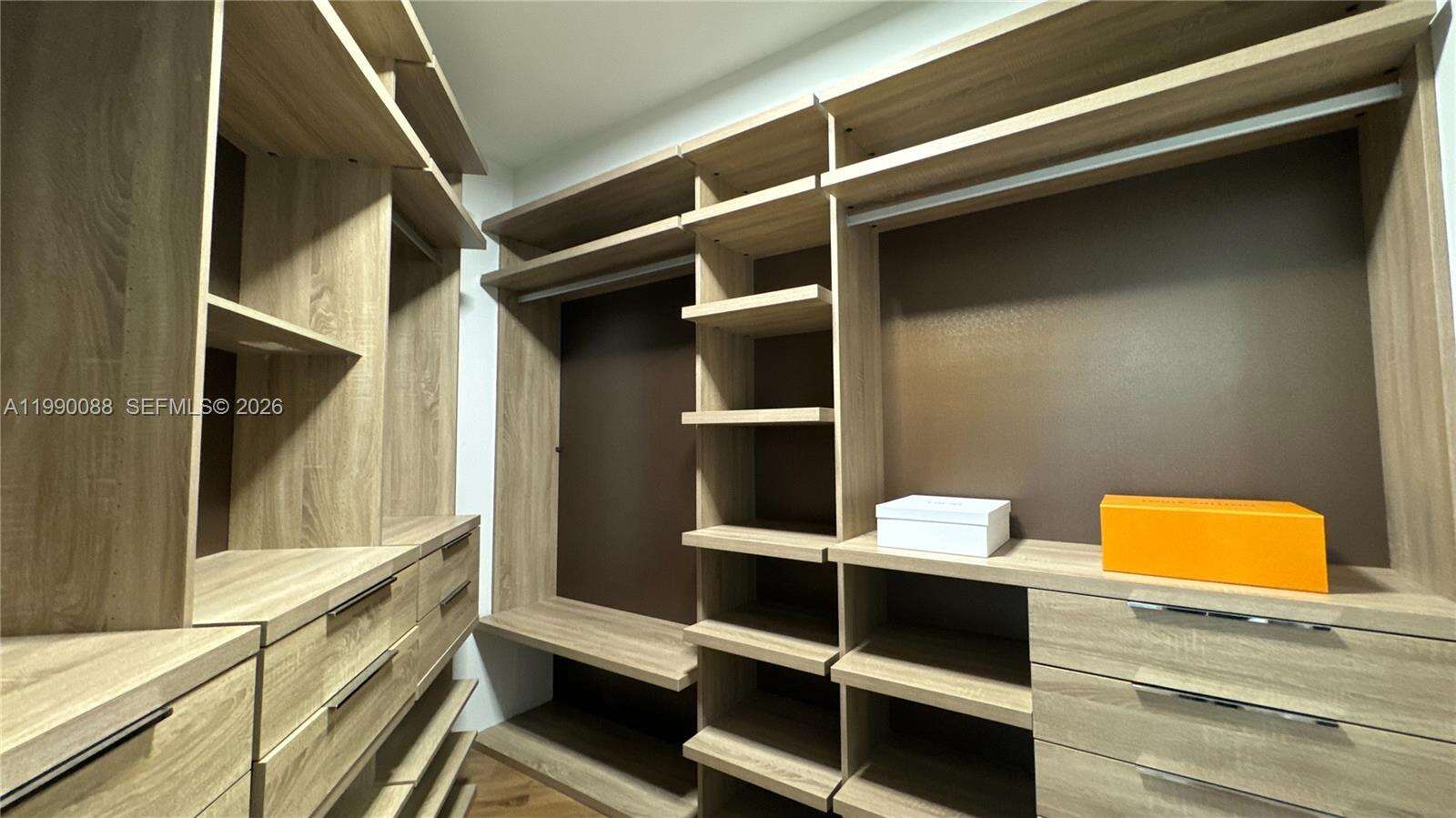Turnberry Village North at 20000 Country Club Dr, Aventura, FL 33180 - For Sale photo 18