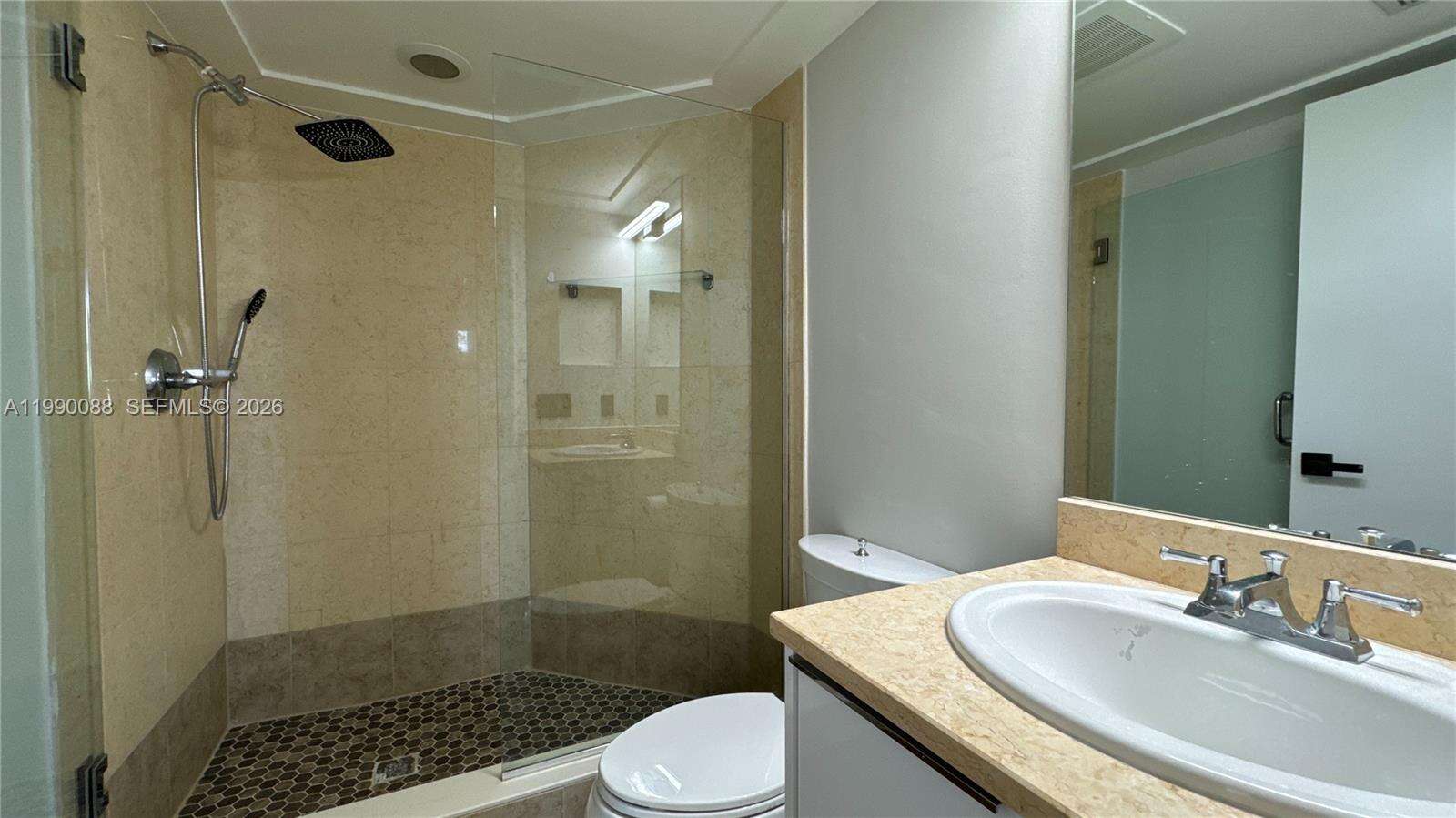 Turnberry Village North at 20000 Country Club Dr, Aventura, FL 33180 - For Sale photo 21