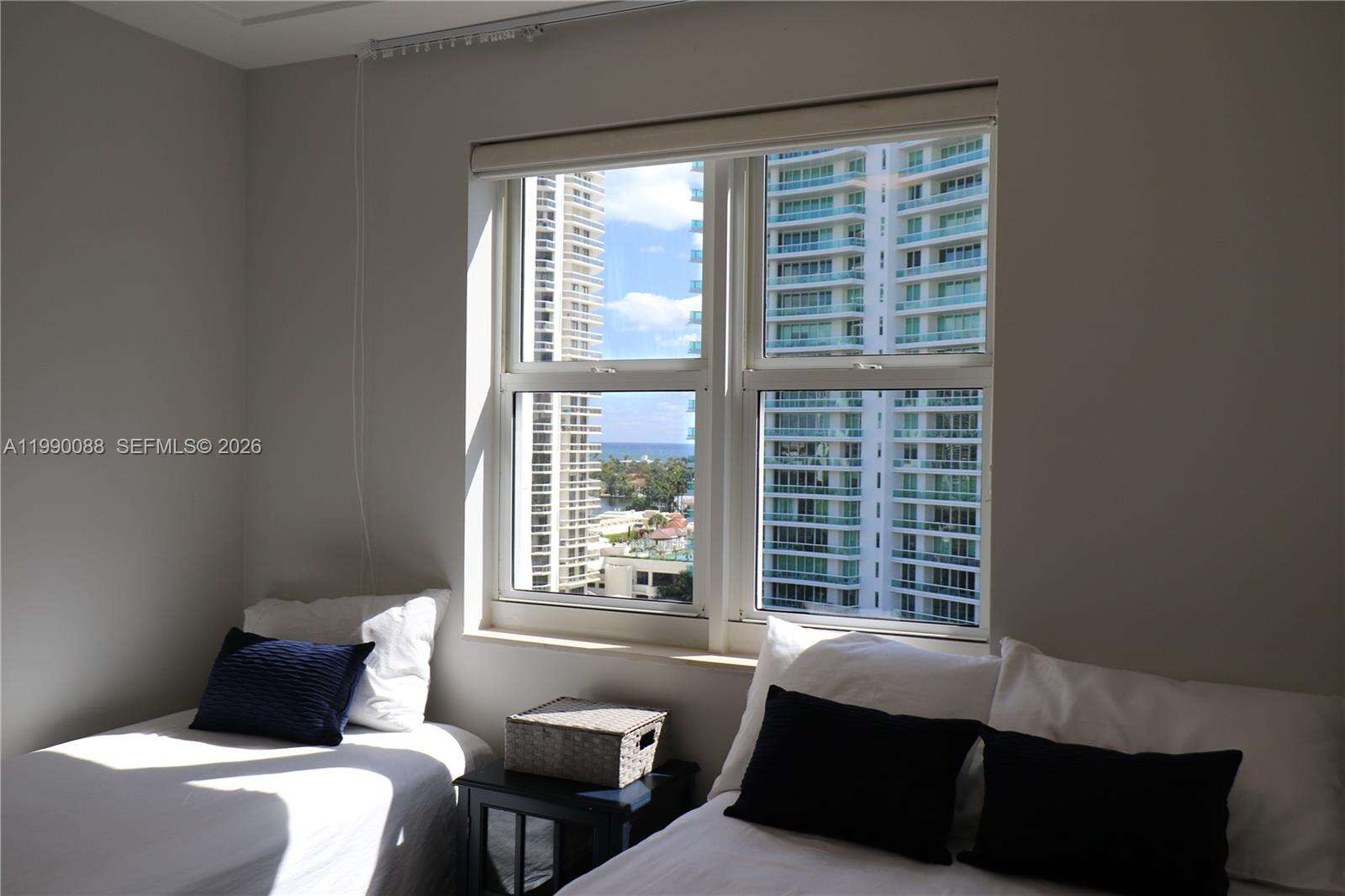 Turnberry Village North at 20000 Country Club Dr, Aventura, FL 33180 - For Sale photo 22