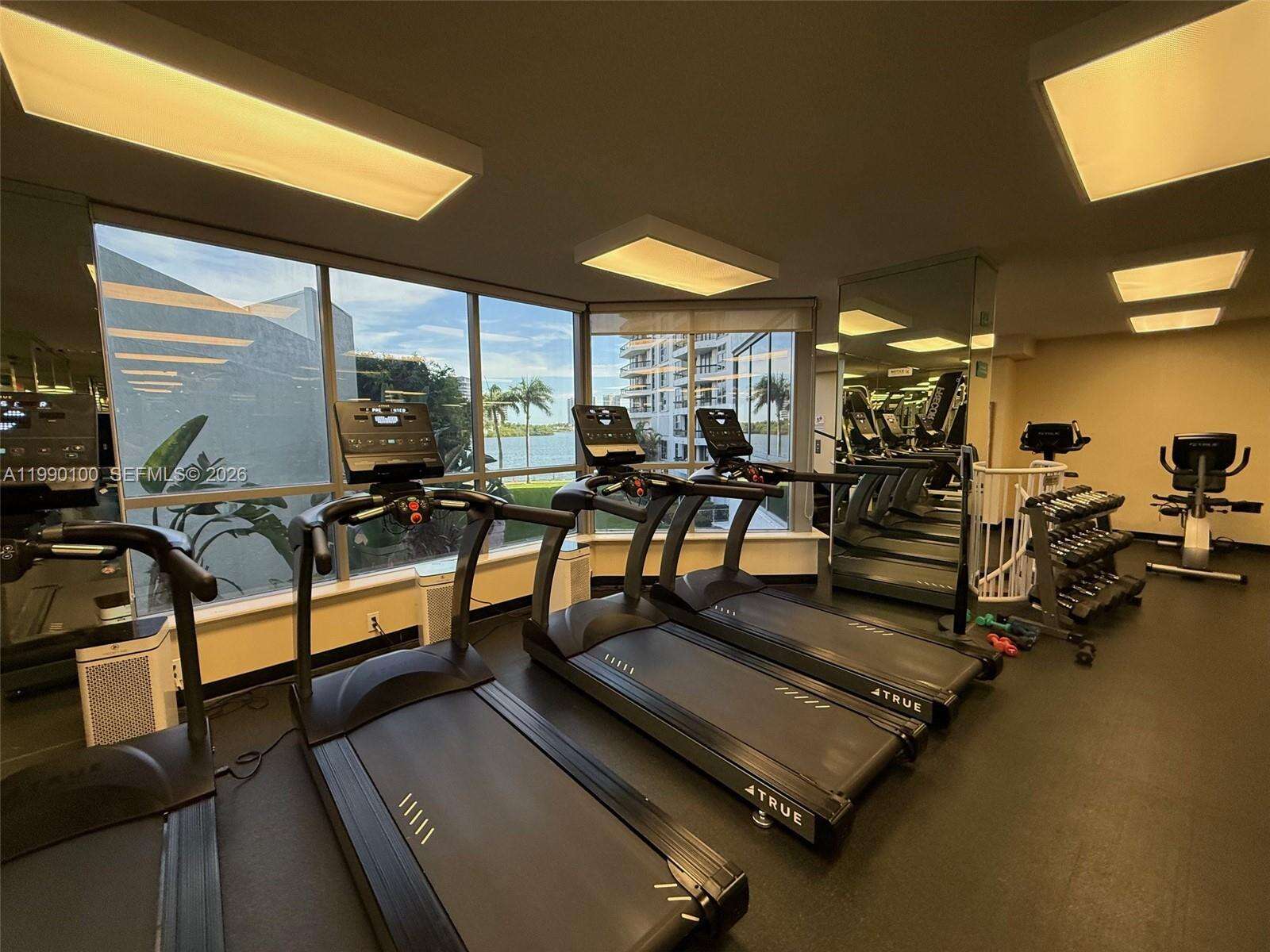 Mystic Pointe Tower 500 at 3530 Mystic Pointe Dr, Aventura, FL 33180 - For Sale photo 40