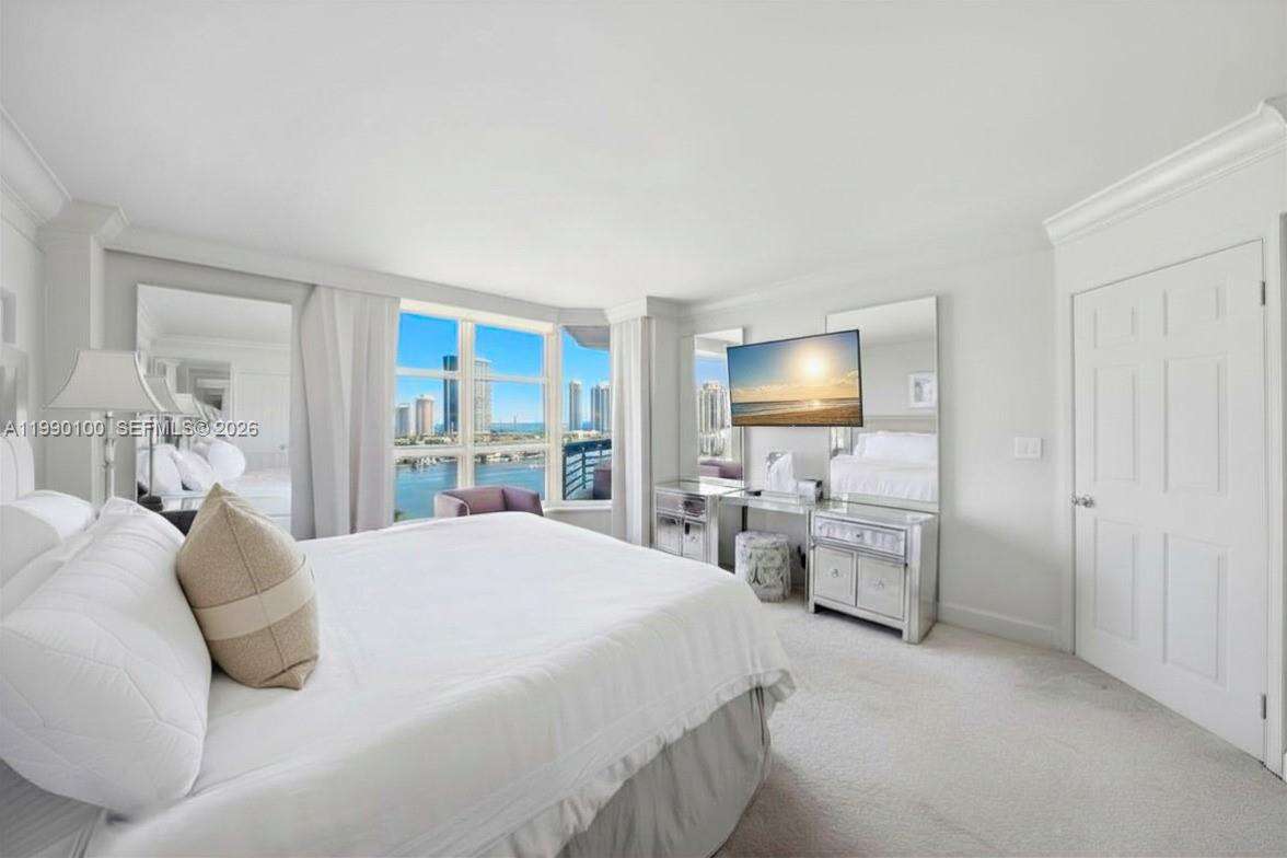 Mystic Pointe Tower 500 at 3530 Mystic Pointe Dr, Aventura, FL 33180 - For Sale photo 9