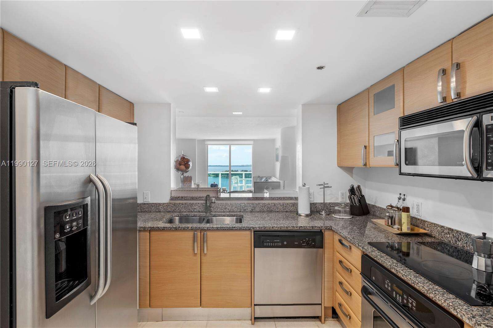 Skyline On Brickell at 2101 Brickell Ave, Miami, FL 33129 - For Sale photo 8
