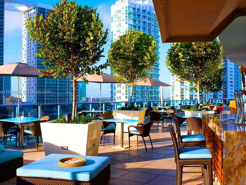 Epic Residences at 200 Biscayne Blvd Wy, Miami, FL 33131 - For Sale photo 16