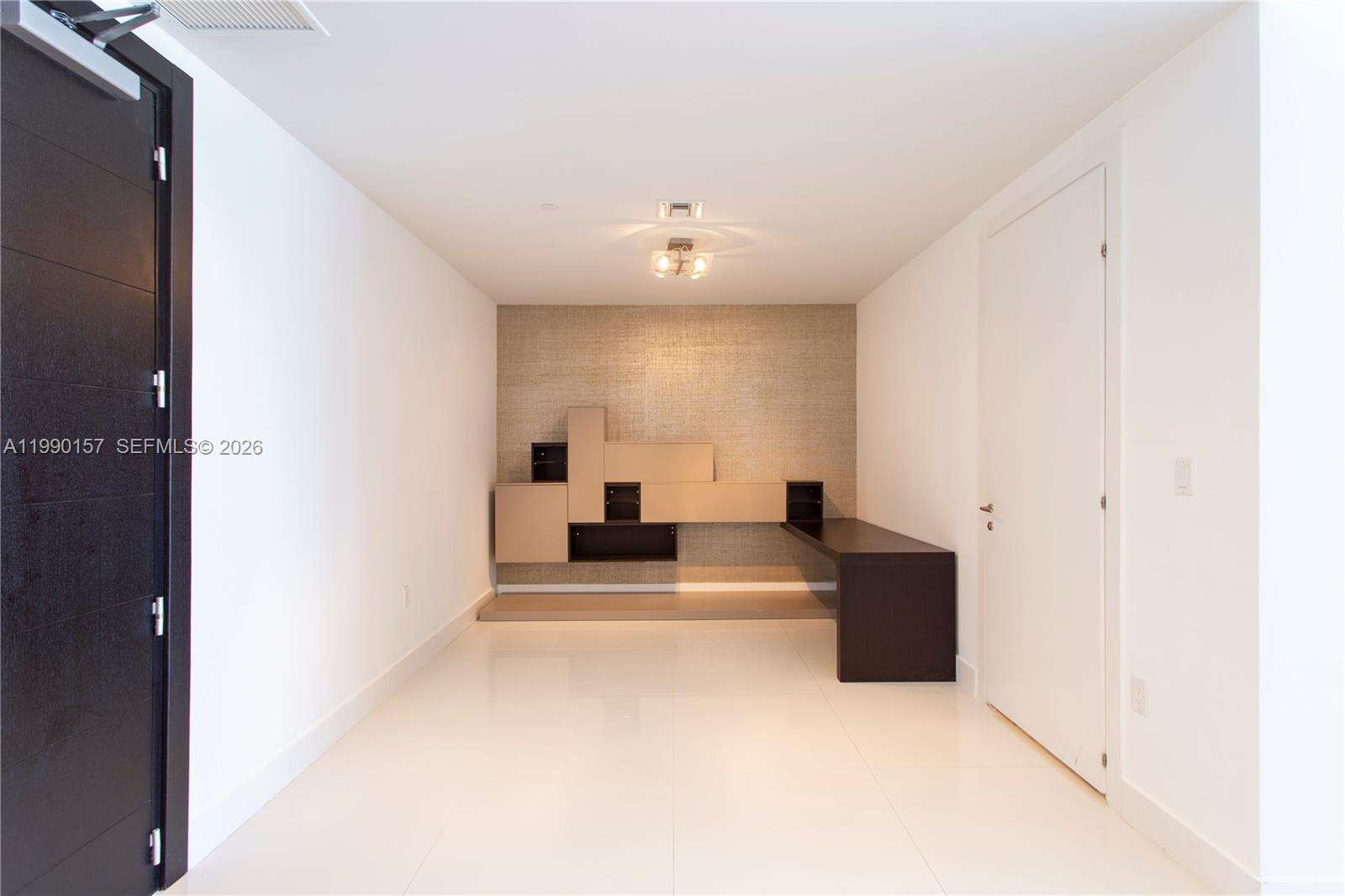 Epic Residences at 200 Biscayne Blvd Wy, Miami, FL 33131 - For Sale photo 3