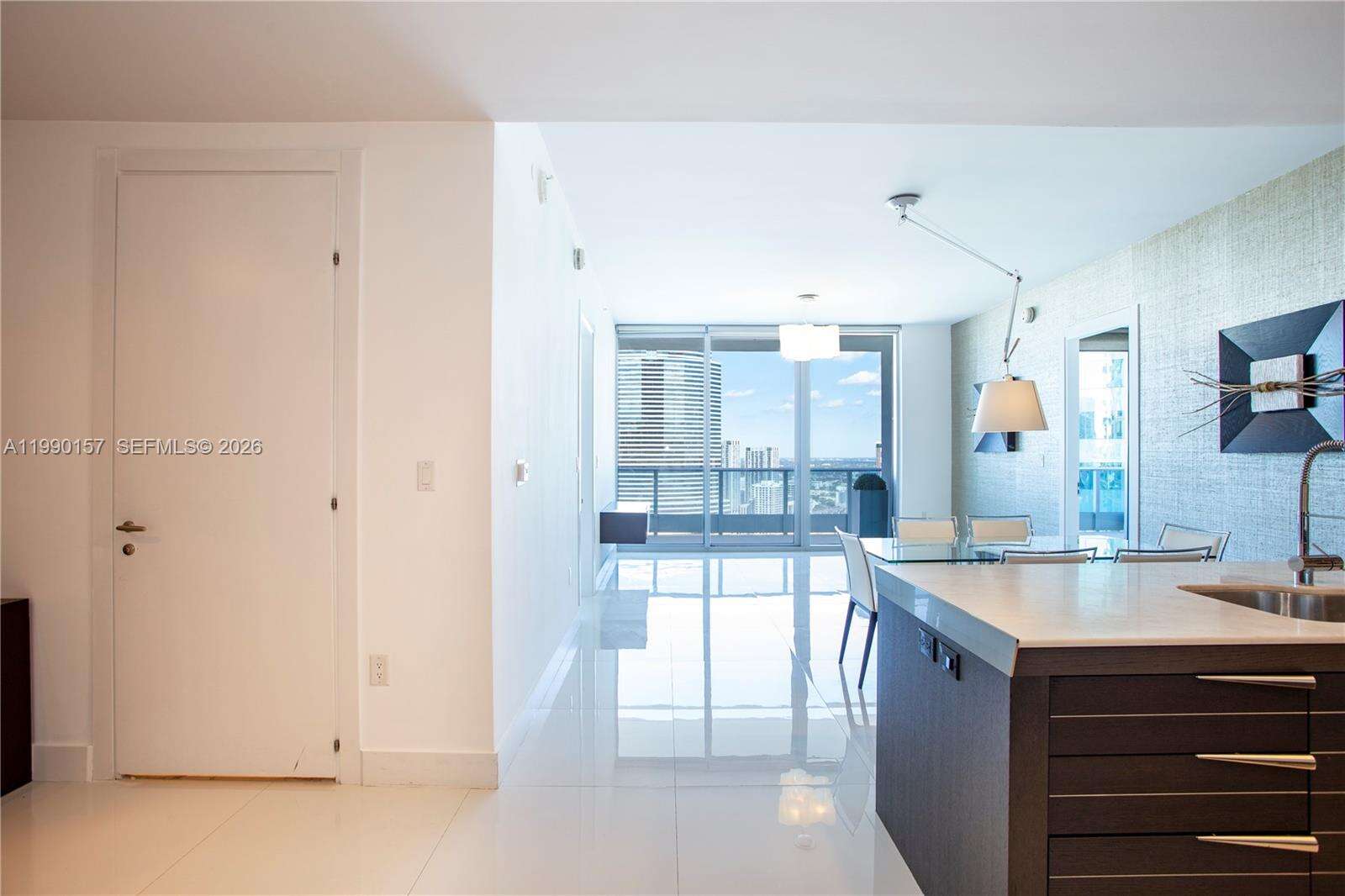 Epic Residences at 200 Biscayne Blvd Wy, Miami, FL 33131 - For Sale photo 6