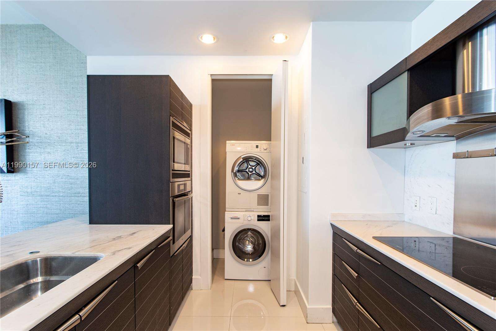 Epic Residences at 200 Biscayne Blvd Wy, Miami, FL 33131 - For Sale photo 7