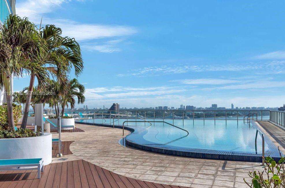 Marina Blue at 888 Biscayne Blvd, Miami, FL 33132 - For Sale photo 6