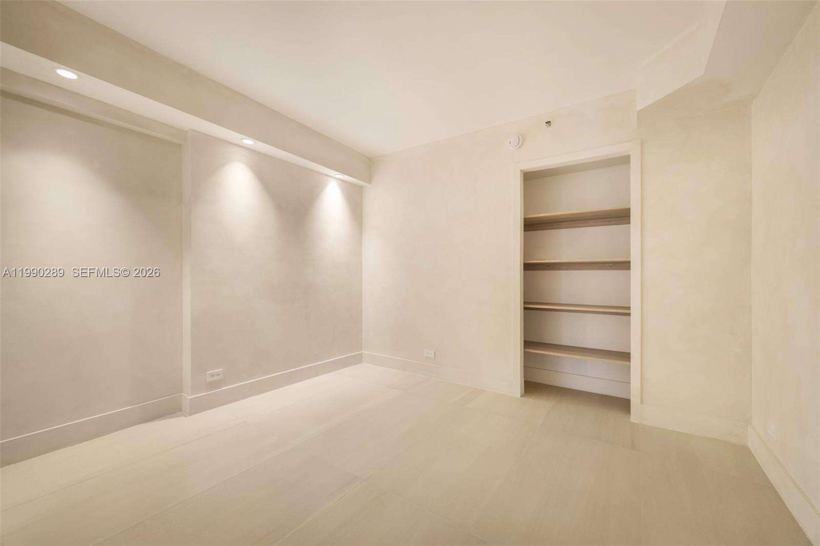 RONEY PALACE - 2301 Collins Ave, Miami Beach, FL 33139 | Picture 21