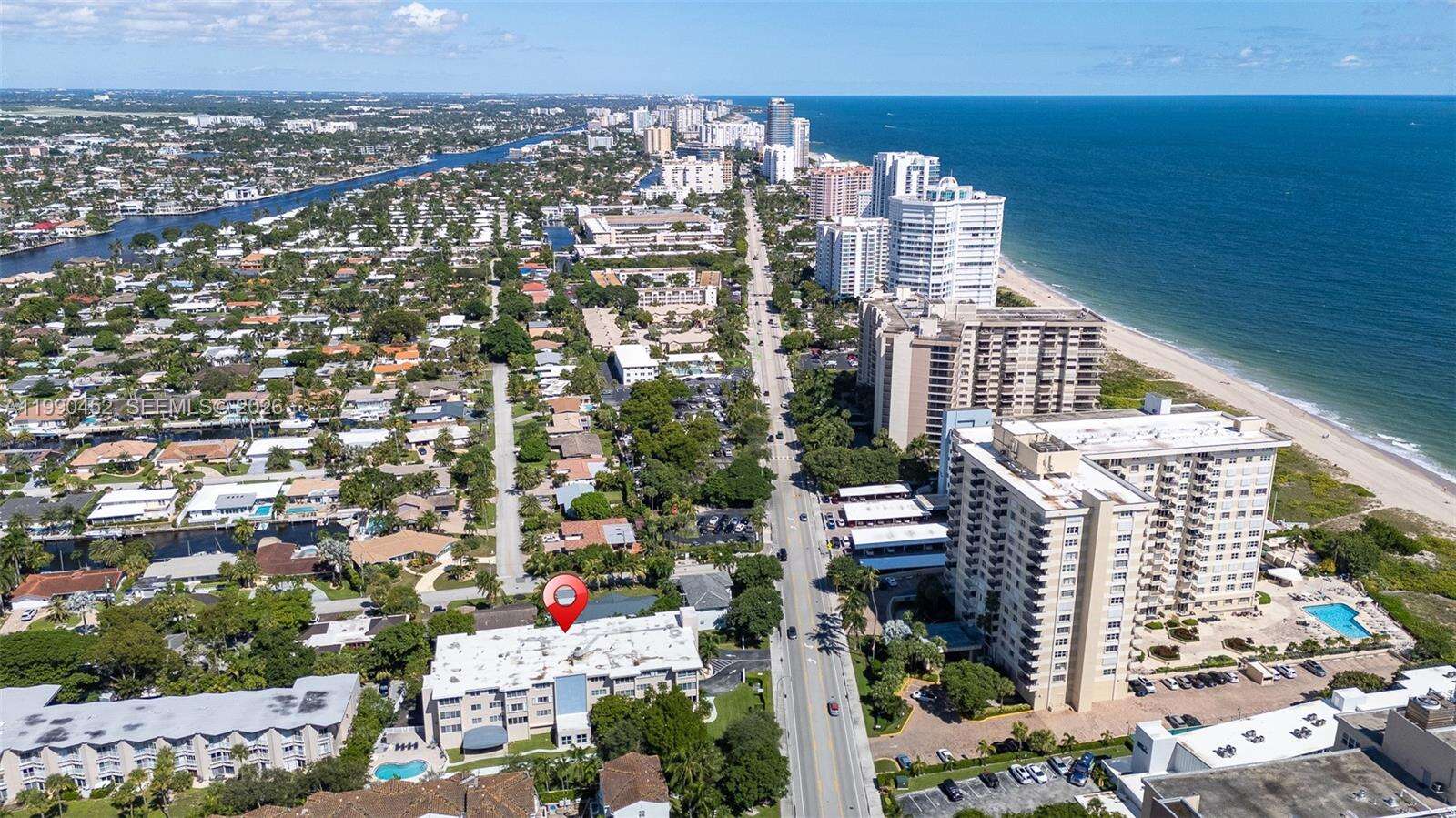 Rocaille Condos for Sale & Rent | Picture 1