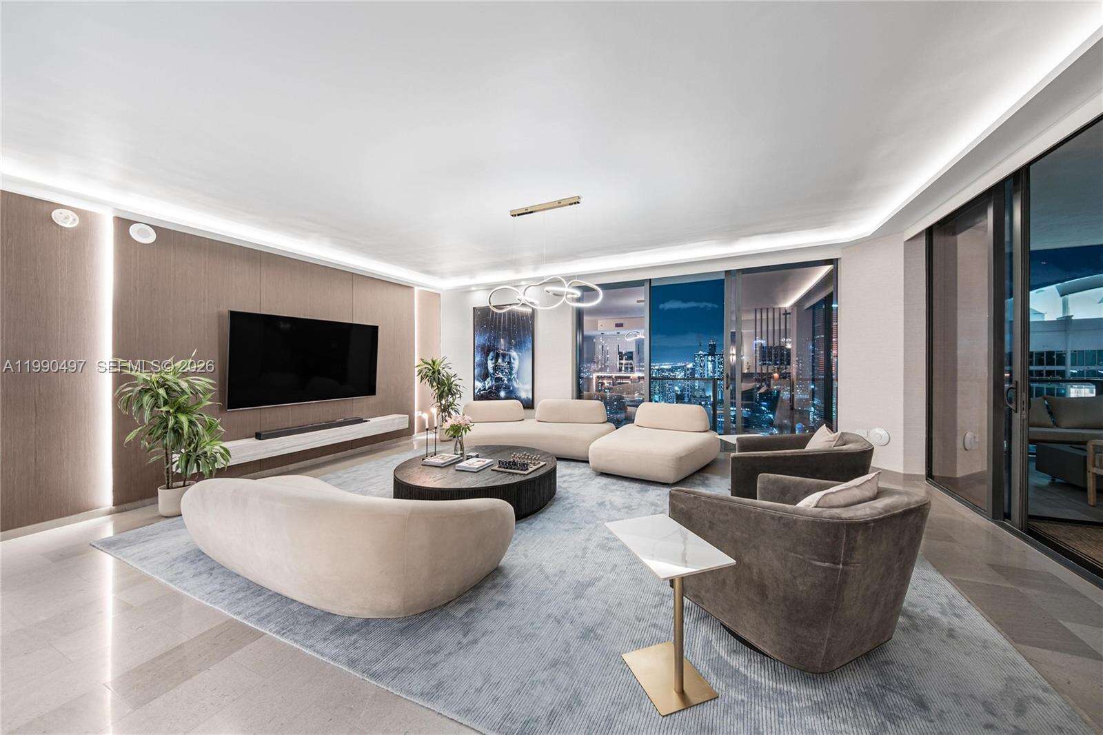 Reach Brickell at 68 6 St, Miami, FL 33131 - For Sale photo 12