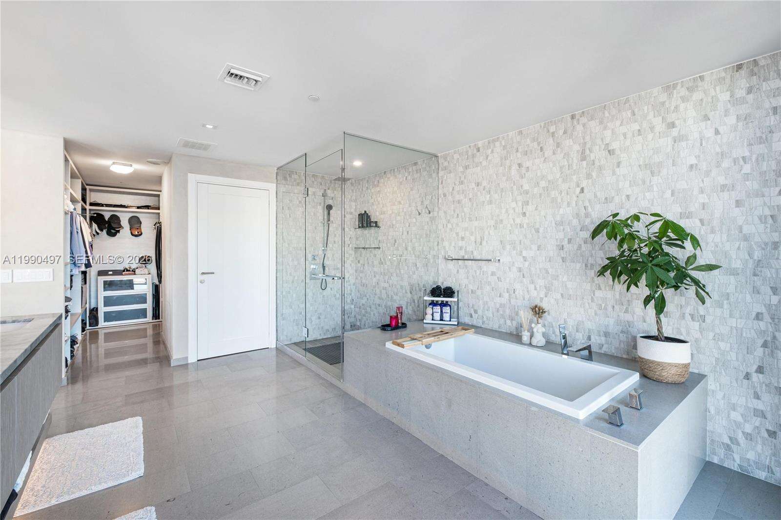 Reach Brickell at 68 6 St, Miami, FL 33131 - For Sale photo 31