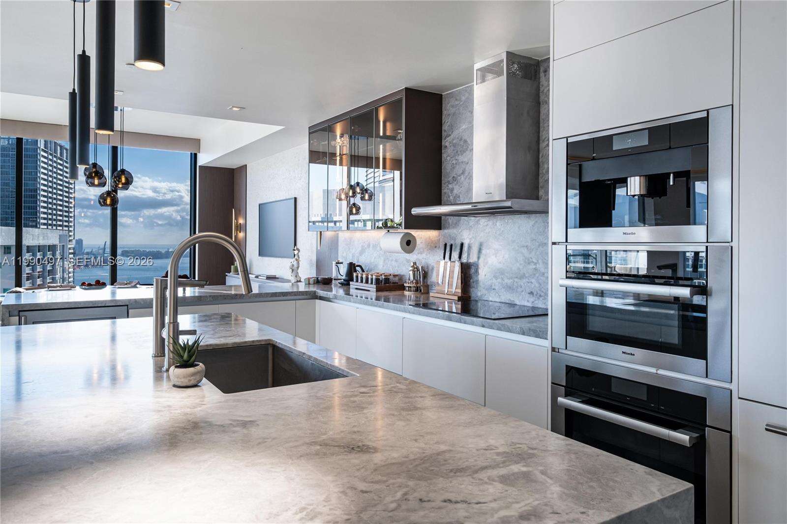 Reach Brickell at 68 6 St, Miami, FL 33131 - For Sale photo 6