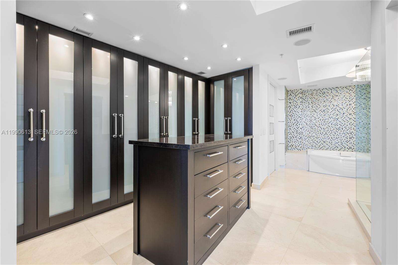 TRUMP ROYALE - 18201 Collins Ave, Sunny Isles Beach, FL 33160 | Picture 47