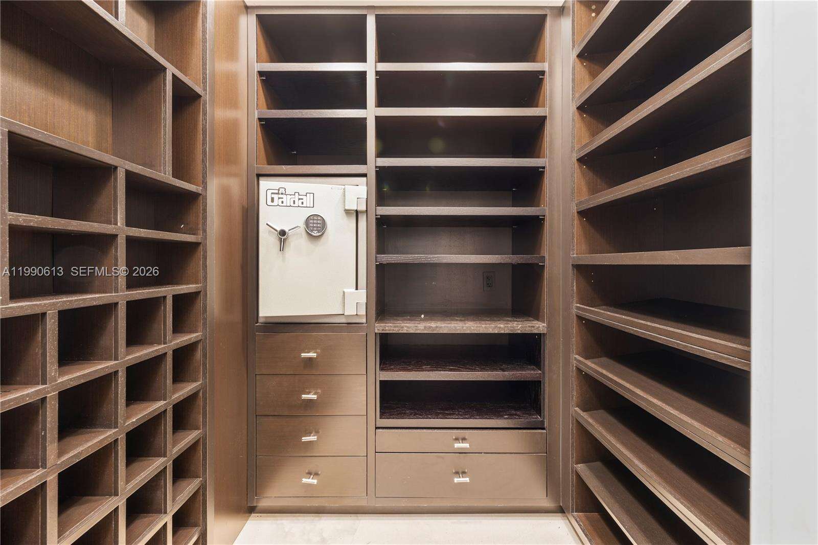 TRUMP ROYALE - 18201 Collins Ave, Sunny Isles Beach, FL 33160 | Picture 48