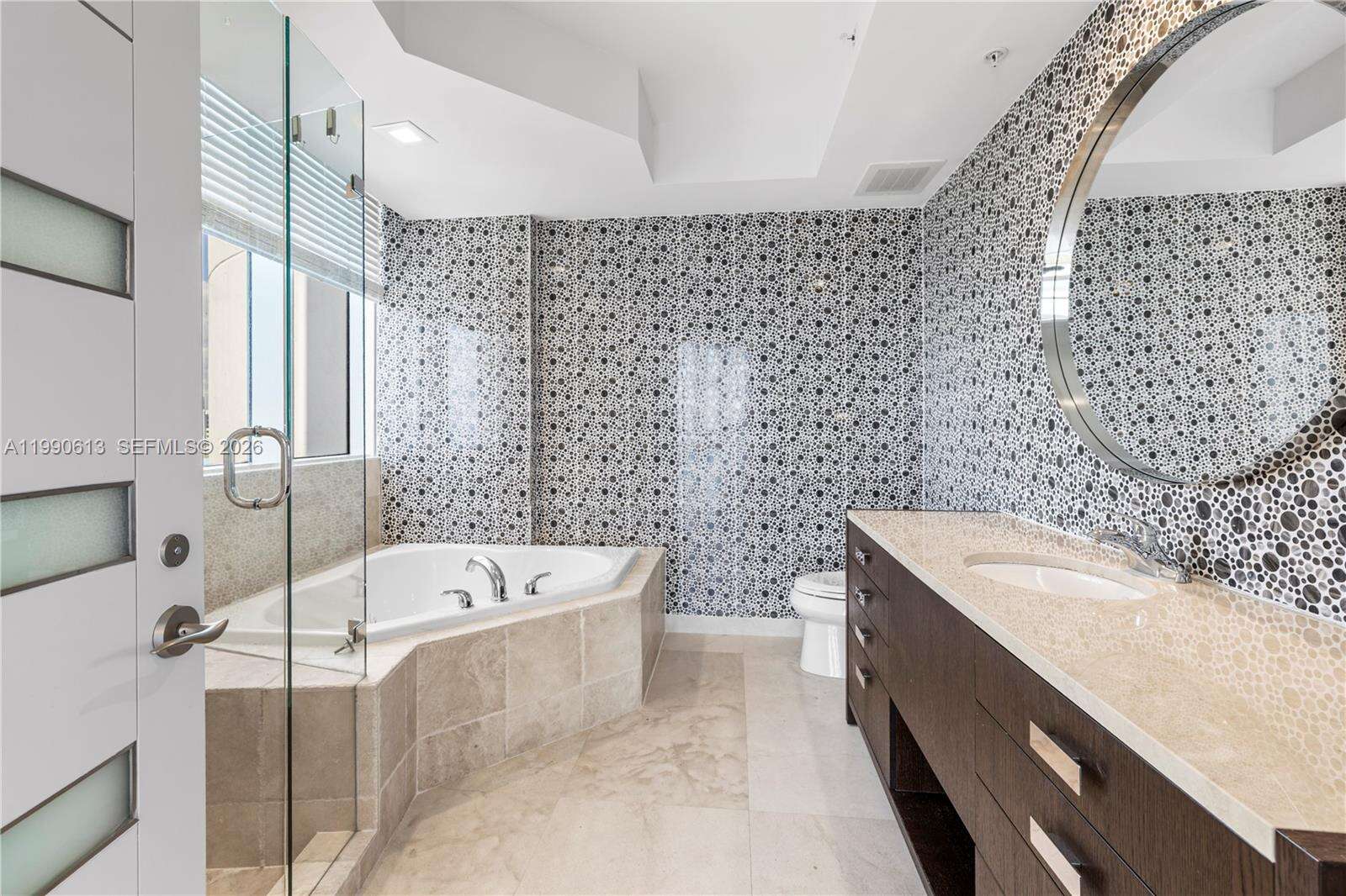 TRUMP ROYALE - 18201 Collins Ave, Sunny Isles Beach, FL 33160 | Picture 52