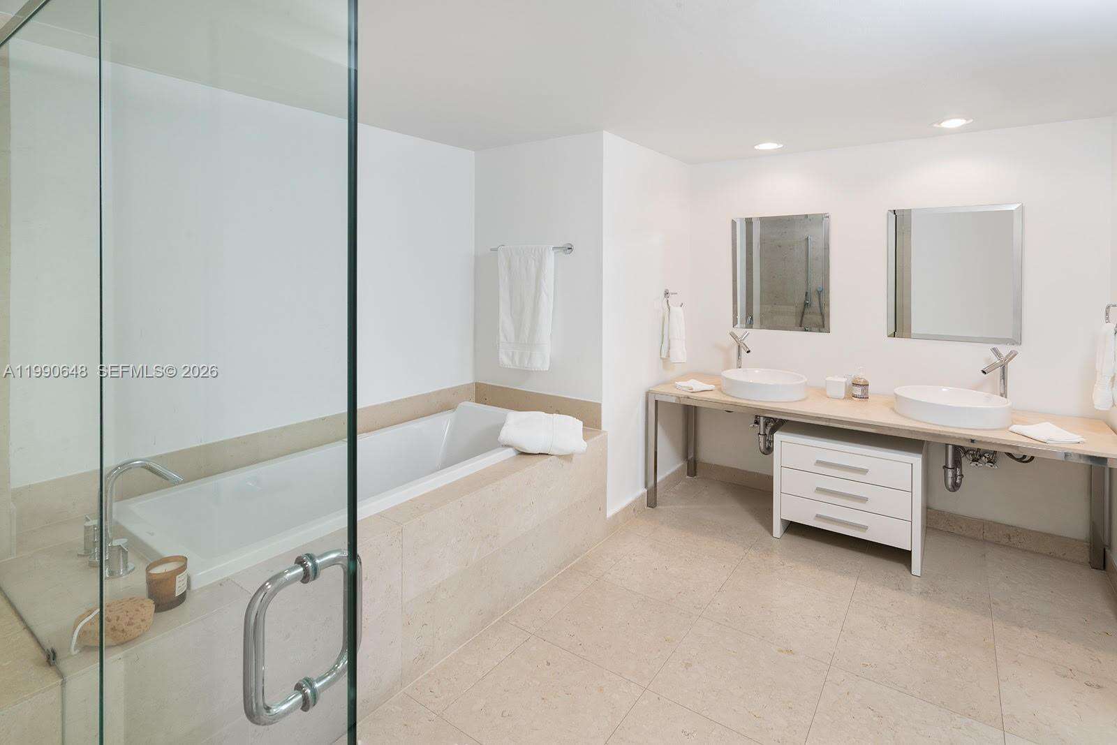 ICON BRICKELL CONDO NO 3 - 485 Brickell Ave, Miami, FL 33131 | Picture 11