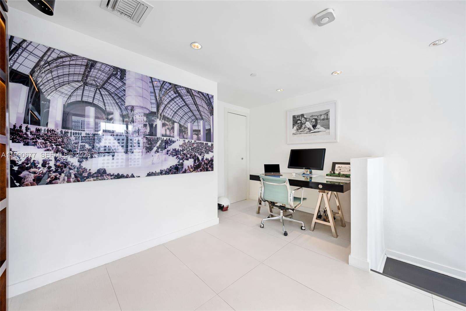 EPIC WEST - 200 Biscayne Blvd Way, Miami, FL 33131 | Picture 17