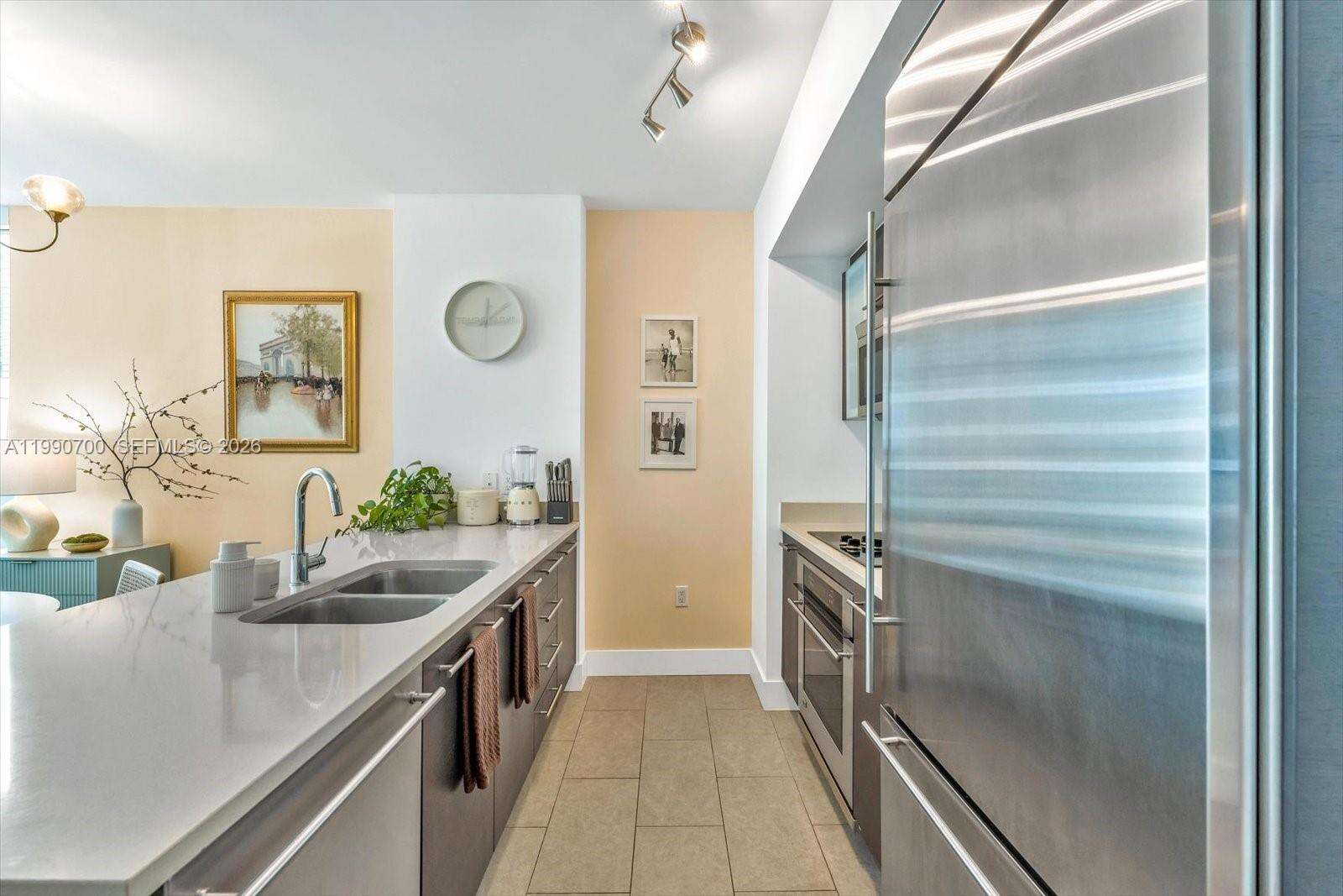 500 Brickell at 500 Brickell Ave, Miami, FL 33131 - For Sale photo 8