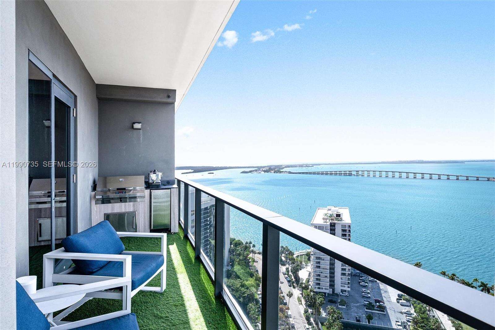 Echo Brickell at 1451 Brickell Ave, Miami, FL 33131 - For Sale photo 2