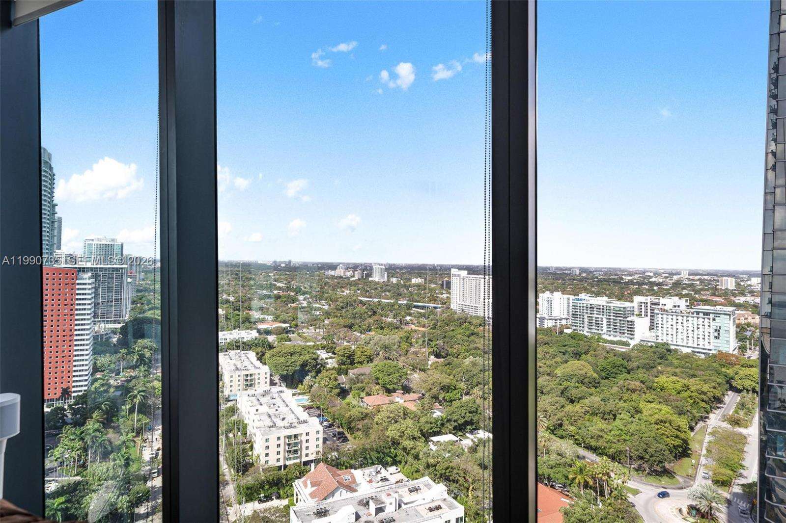 Echo Brickell at 1451 Brickell Ave, Miami, FL 33131 - For Sale photo 13